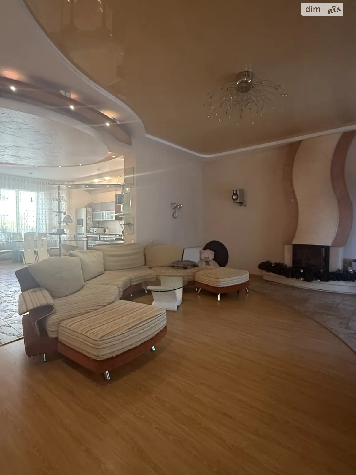 Сдается в оренду частина будинку 250 кв. м з ділянкою, цена: 2000 $ - фото 1