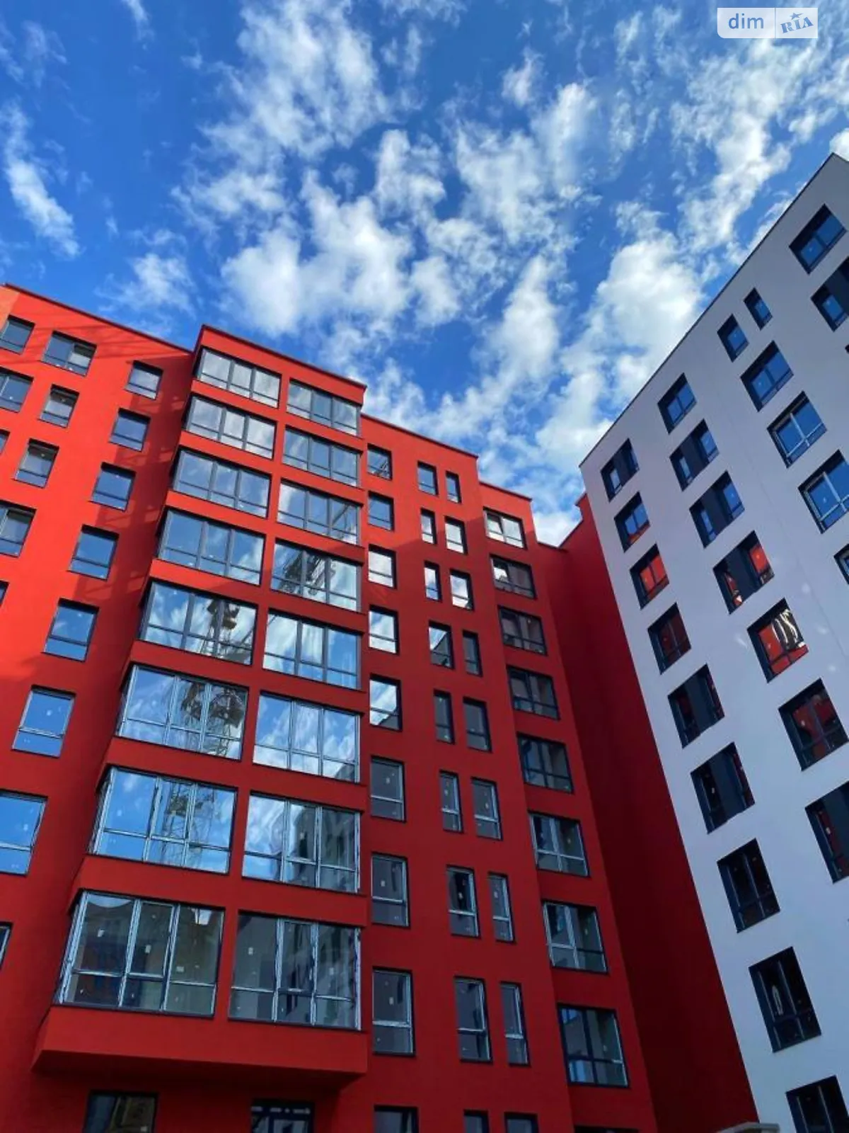 Продается 2-комнатная квартира 65.39 кв. м в Ивано-Франковске, ул. Национальной Гвардии, 14 - фото 1