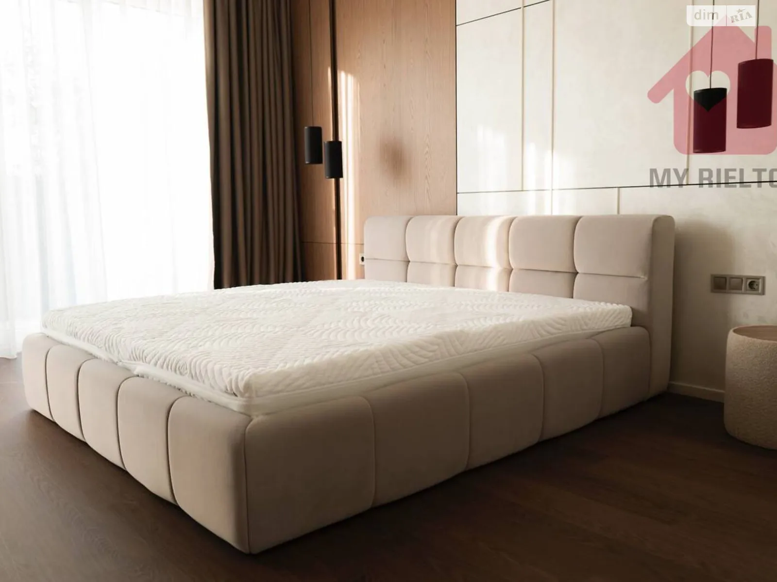 Продается дом на 2 этажа 117.1 кв. м с балконом, цена: 350000 $ - фото 1