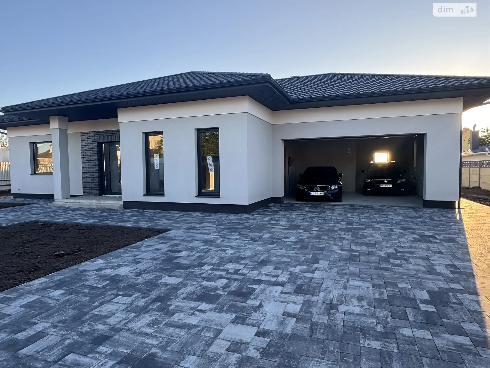 Продается одноэтажный дом 183 кв. м с участком, цена: 185000 $ - фото 1