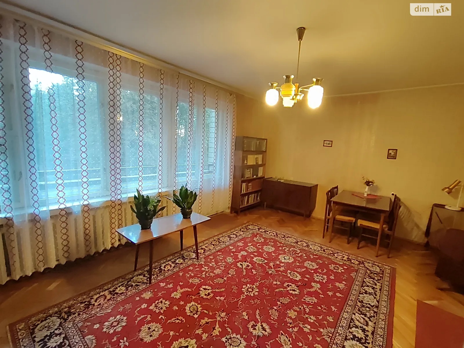 ул. Михаила Омельяновича-Павленко(Суворова), 13 Печерск Киев Арсенальная - фото 1