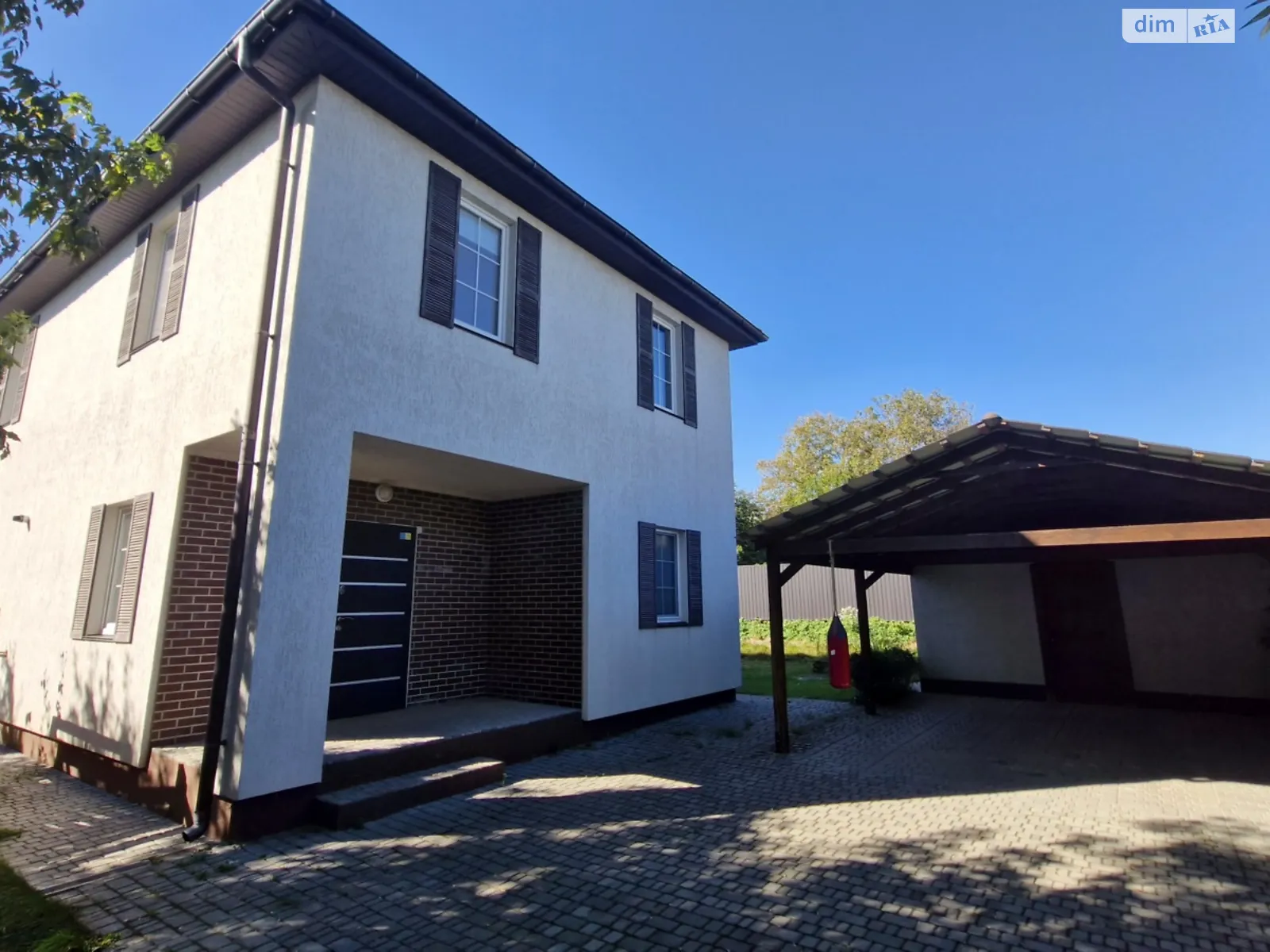 Продается дом на 2 этажа 137.8 кв. м с садом, цена: 163000 $ - фото 1