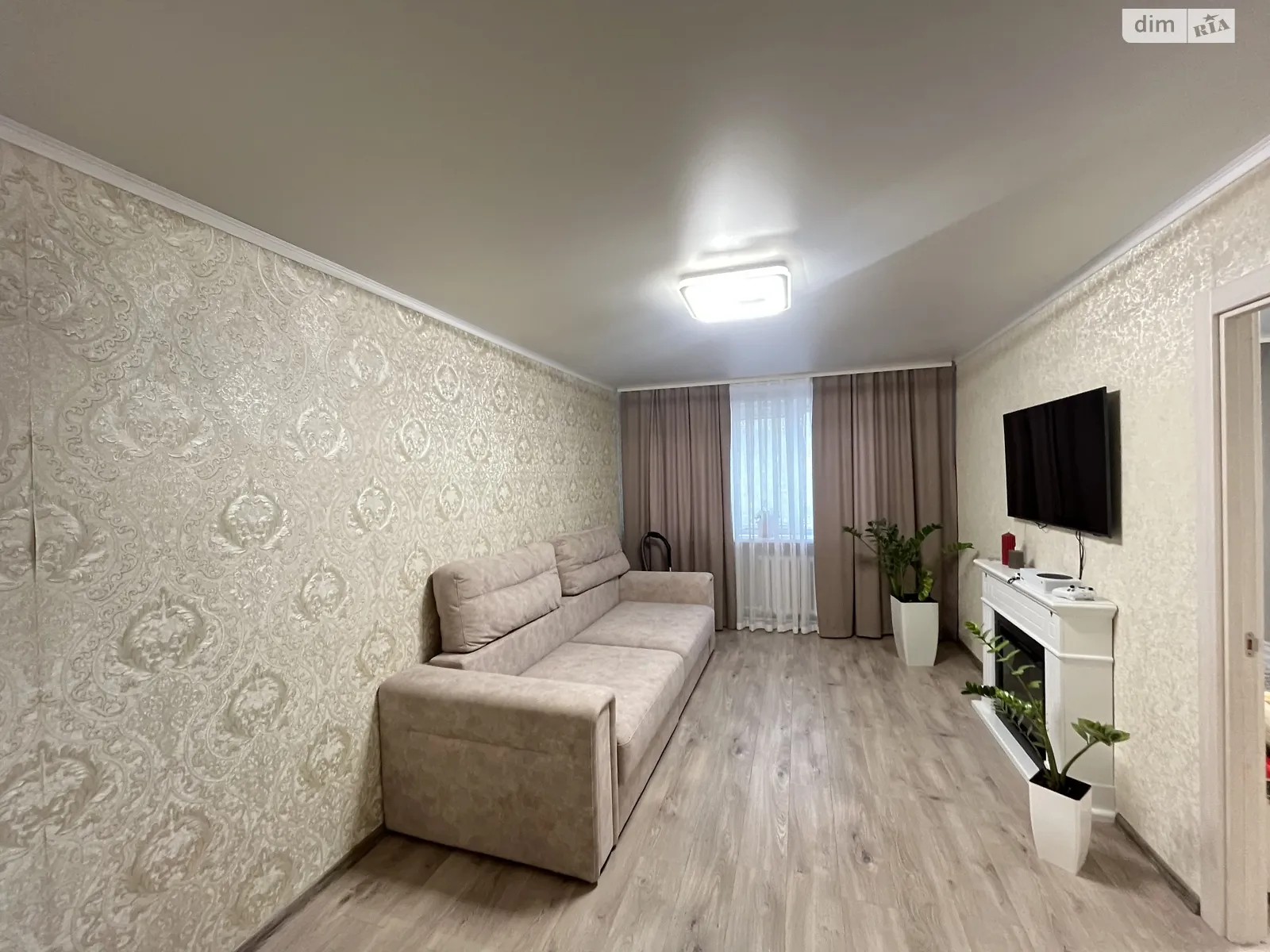 Продается 3-комнатная квартира 63 кв. м в Хмельницком, ул. Героев АТО - фото 1