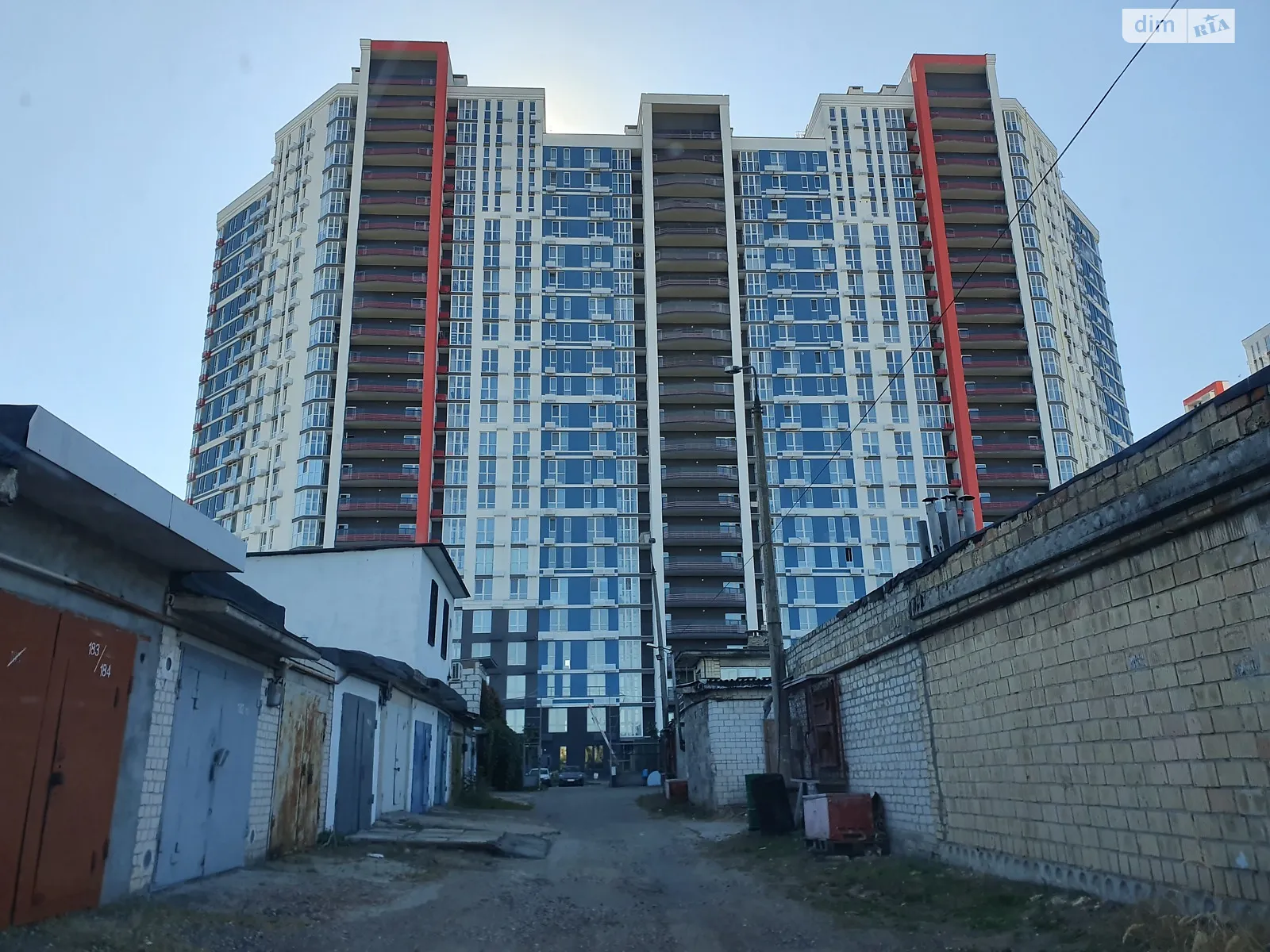 Продается отдельно стоящий гараж под легковое авто на 39.3 кв. м, цена: 15000 $ - фото 1