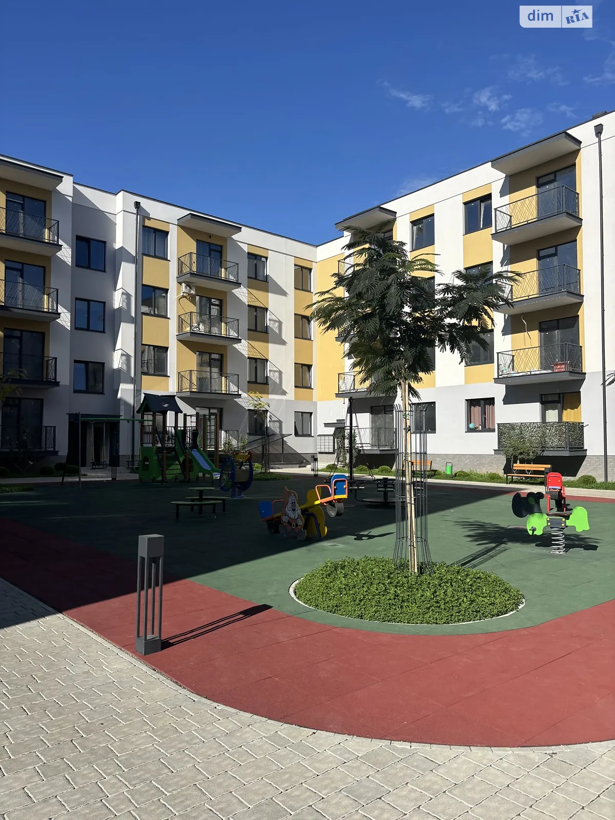 Продається 1-кімнатна квартира 39.9 кв. м у Ужгороді, вул. Загорська, 184 - фото 1