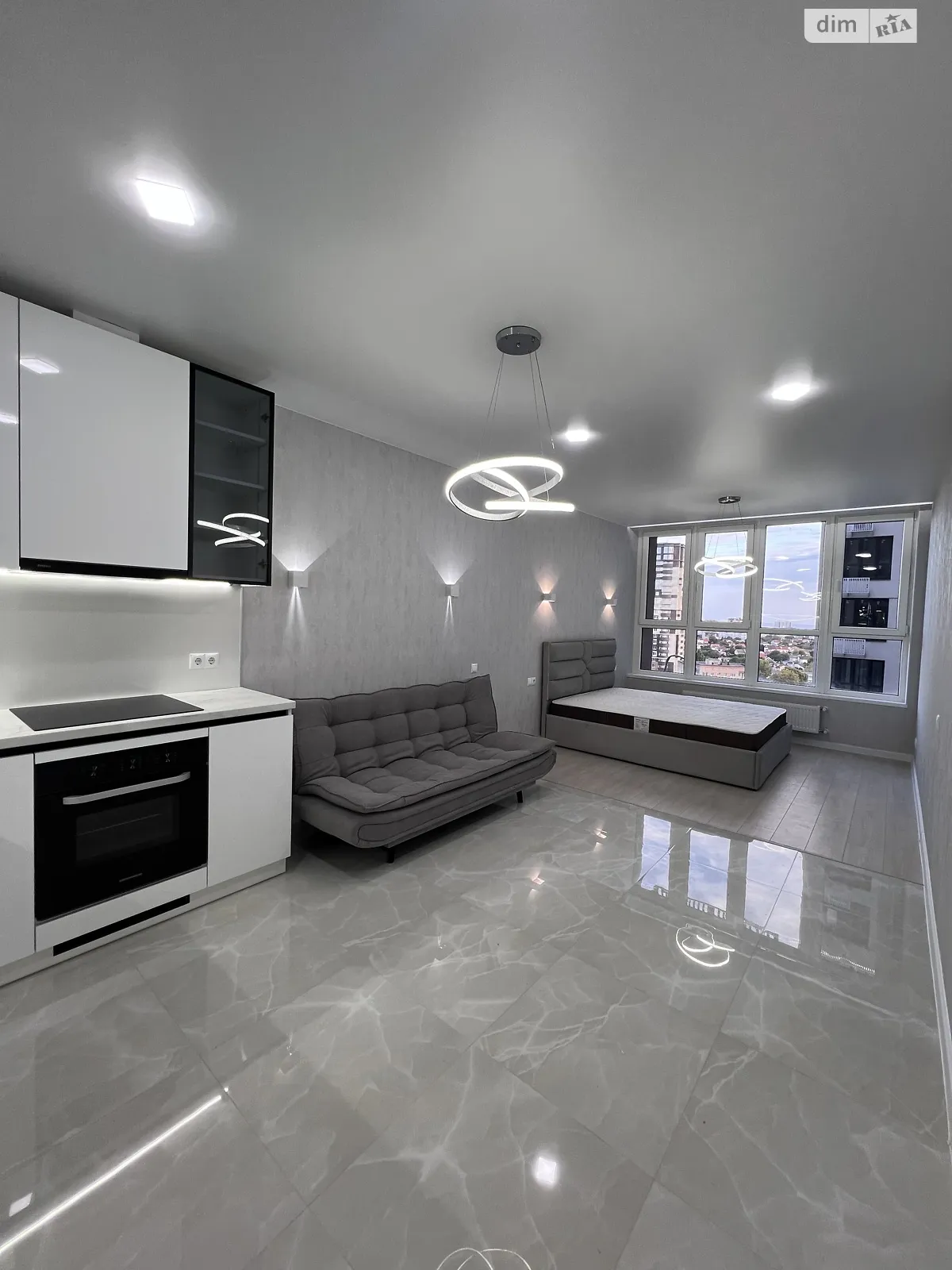 Продается 1-комнатная квартира 34 кв. м в Одессе, ул. Ивана Франко, 40 корпус 1 - фото 1