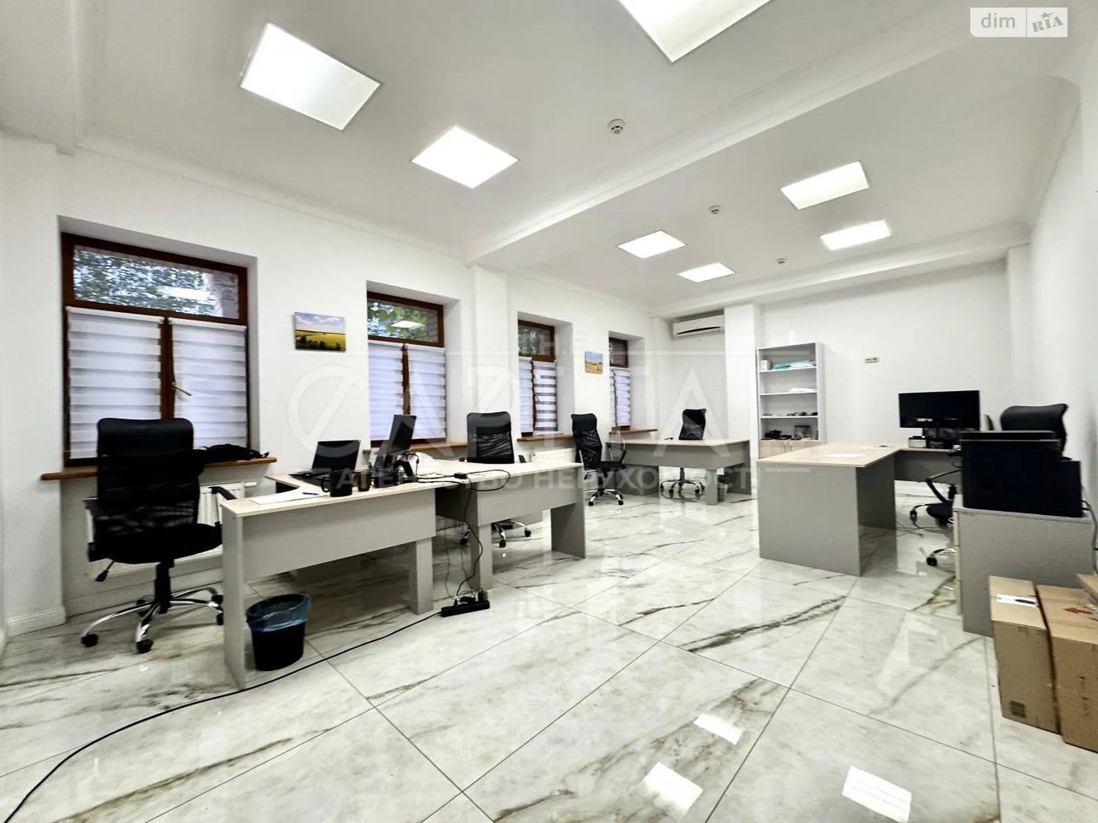 Сдается в аренду офис 755 кв. м в бизнес-центре, цена: 15100 $ - фото 1