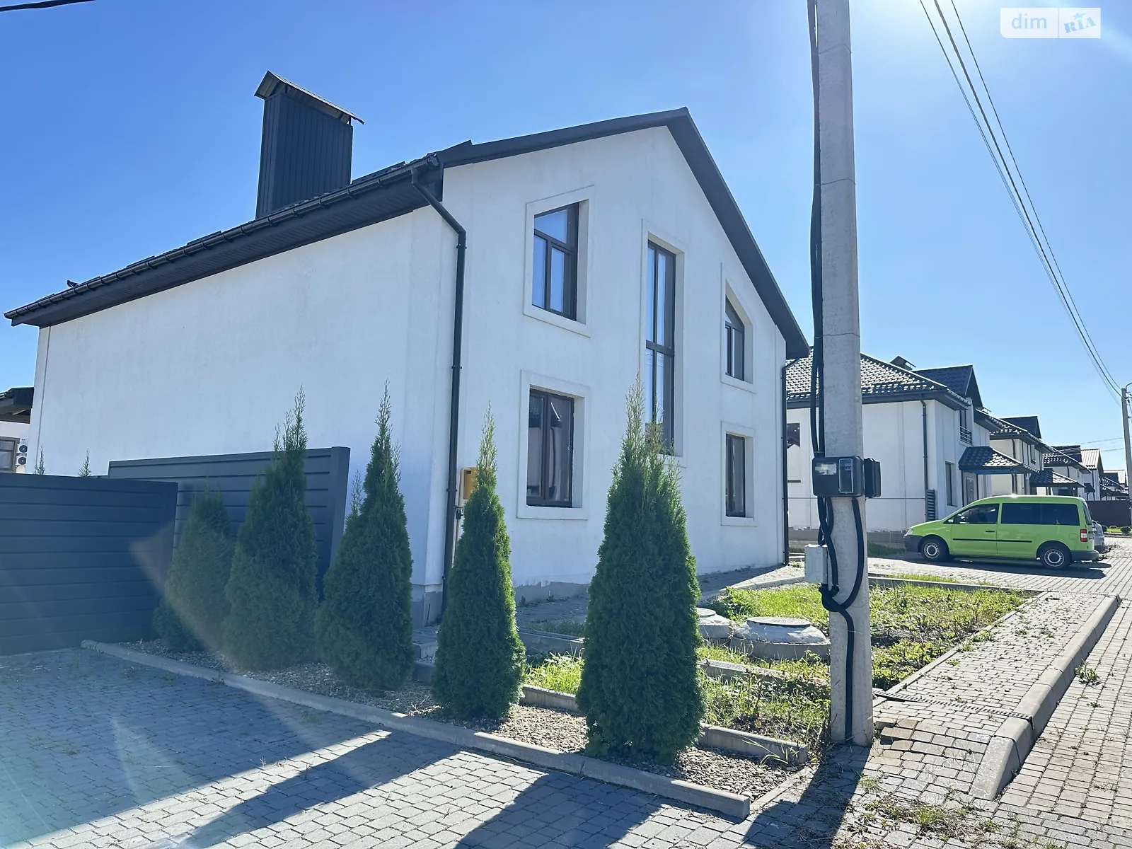 Продается дом на 2 этажа 283 кв. м с бассейном, цена: 145000 $ - фото 1