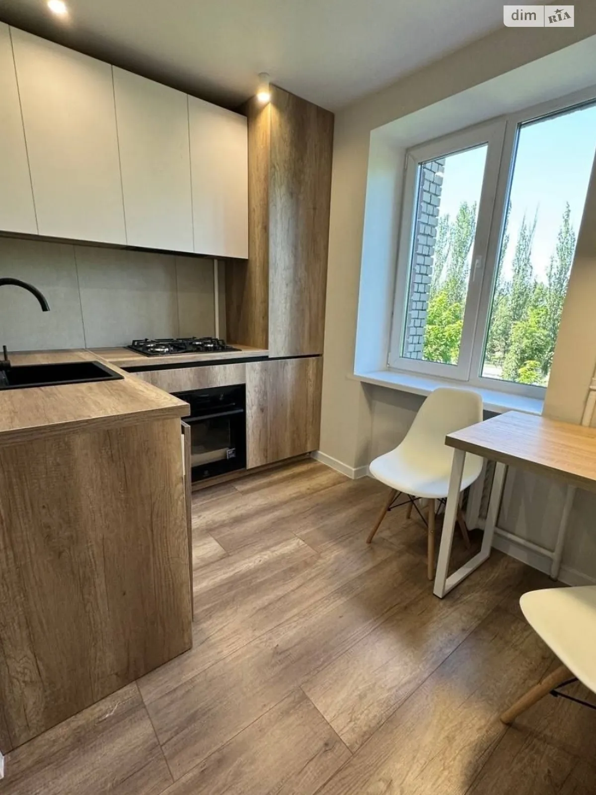 Продается 3-комнатная квартира 59 кв. м в Днепре, мас. Красный Камень - фото 1