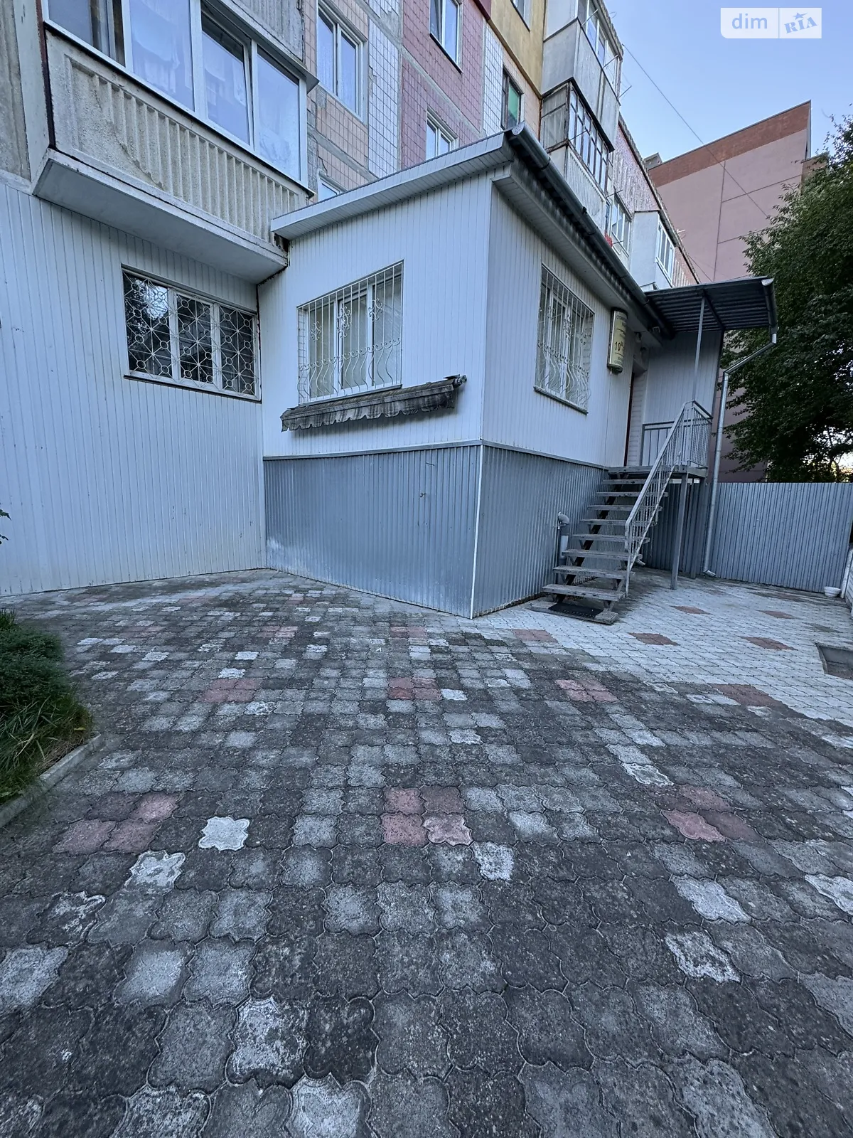 Продается помещения свободного назначения 54 кв. м в 5-этажном здании, цена: 34000 $ - фото 1