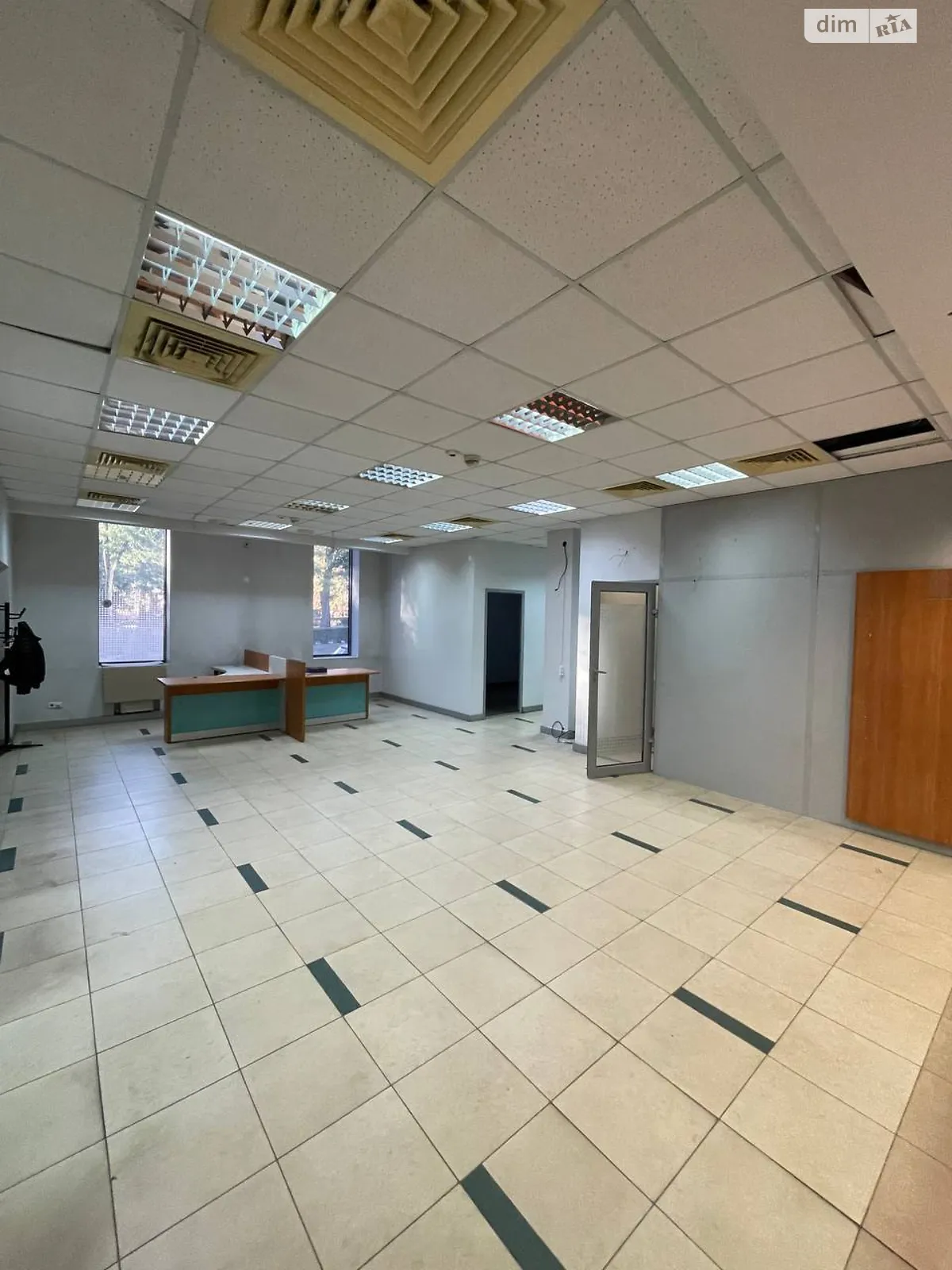 Здається в оренду офіс 186.7 кв. м в бізнес-центрі, цена: 85135 грн - фото 1