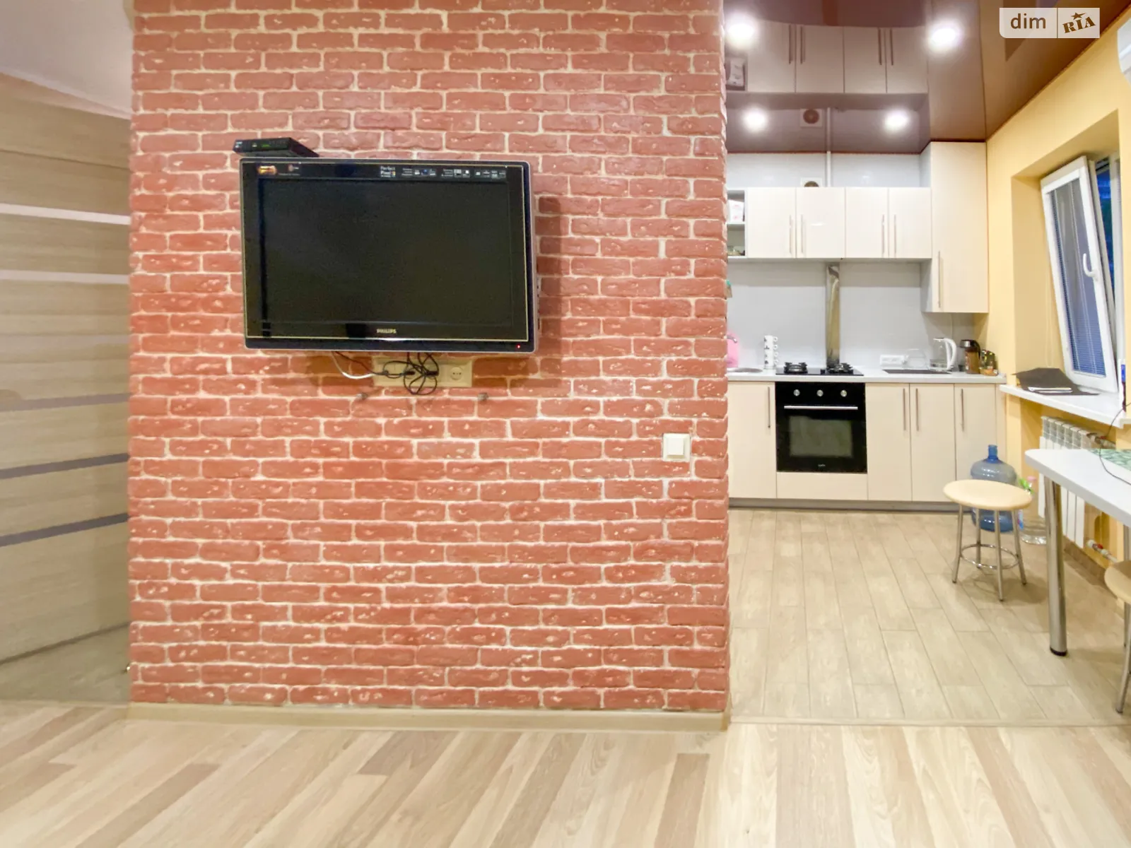 Продается 1-комнатная квартира 30.6 кв. м в Днепре, ул. Рабочая, 85 - фото 1