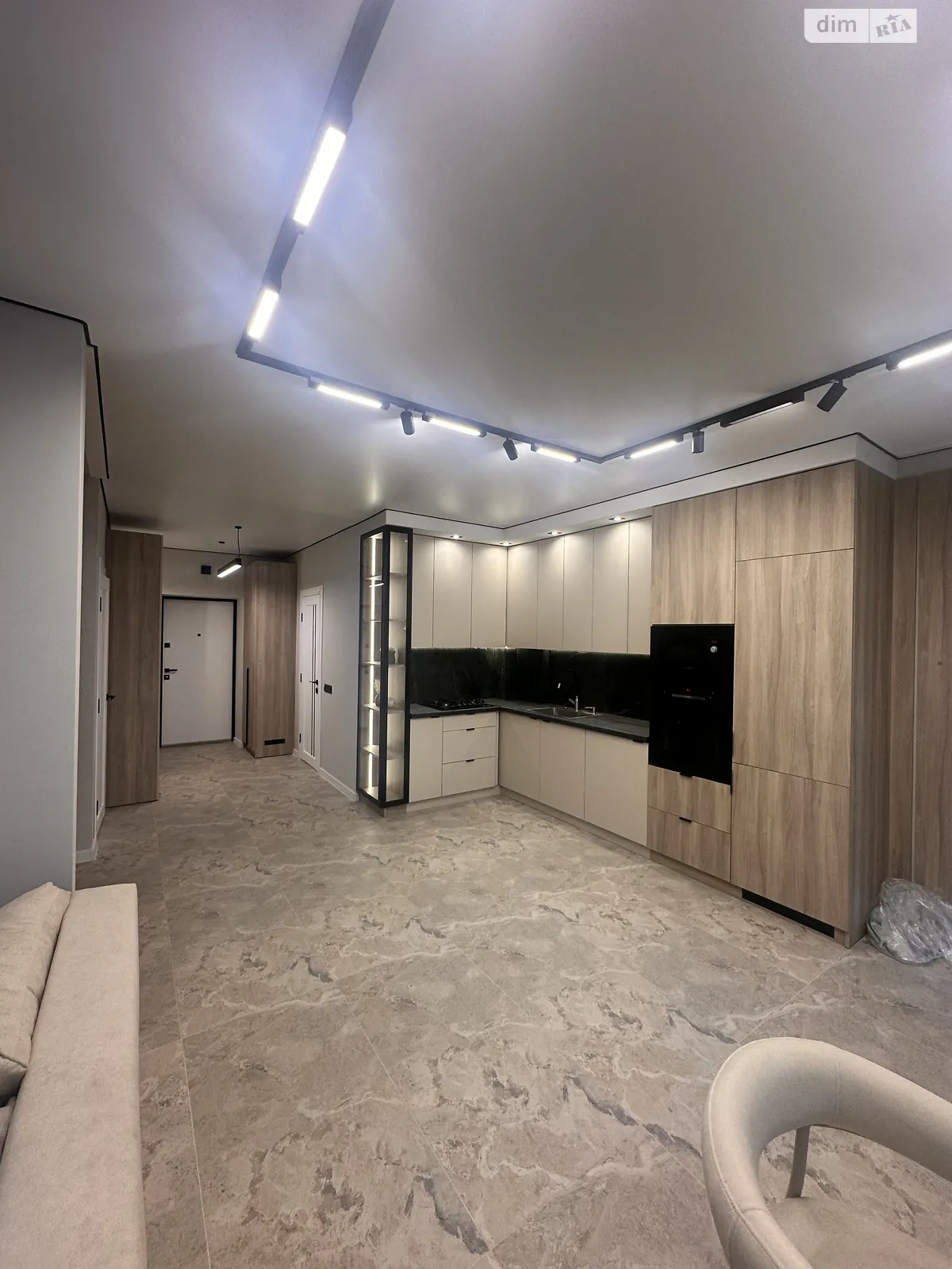 Продается дом на 2 этажа 120 кв. м с бассейном, цена: 135000 $ - фото 1