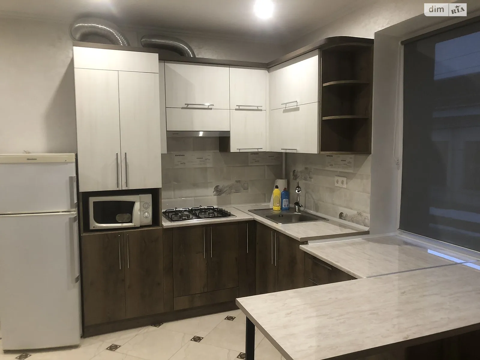 2-кімнатна квартира 60 кв. м у Тернополі, вул. Татарська, 19 - фото 1