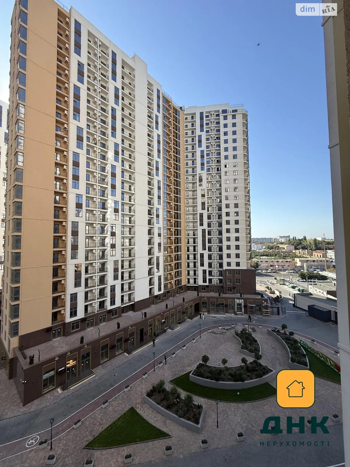 Продается 1-комнатная квартира 43 кв. м в Одессе, ул. Краснова, 1Б - фото 1