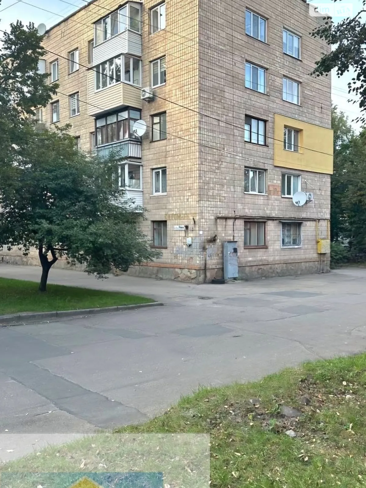 Продается 4-комнатная квартира 60.6 кв. м в Ровно, просп. Князя Романа, 18 - фото 1