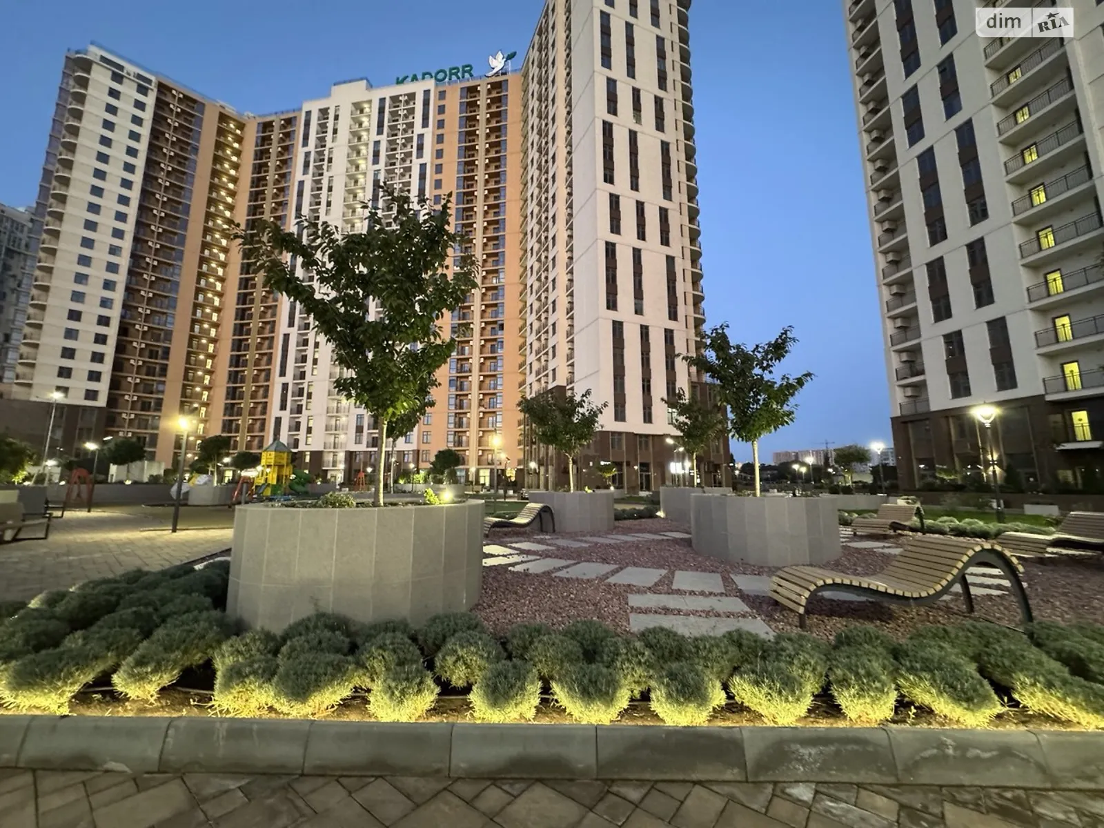 Сдается в аренду 1-комнатная квартира 43 кв. м в Одессе, ул. Краснова, 1А - фото 1