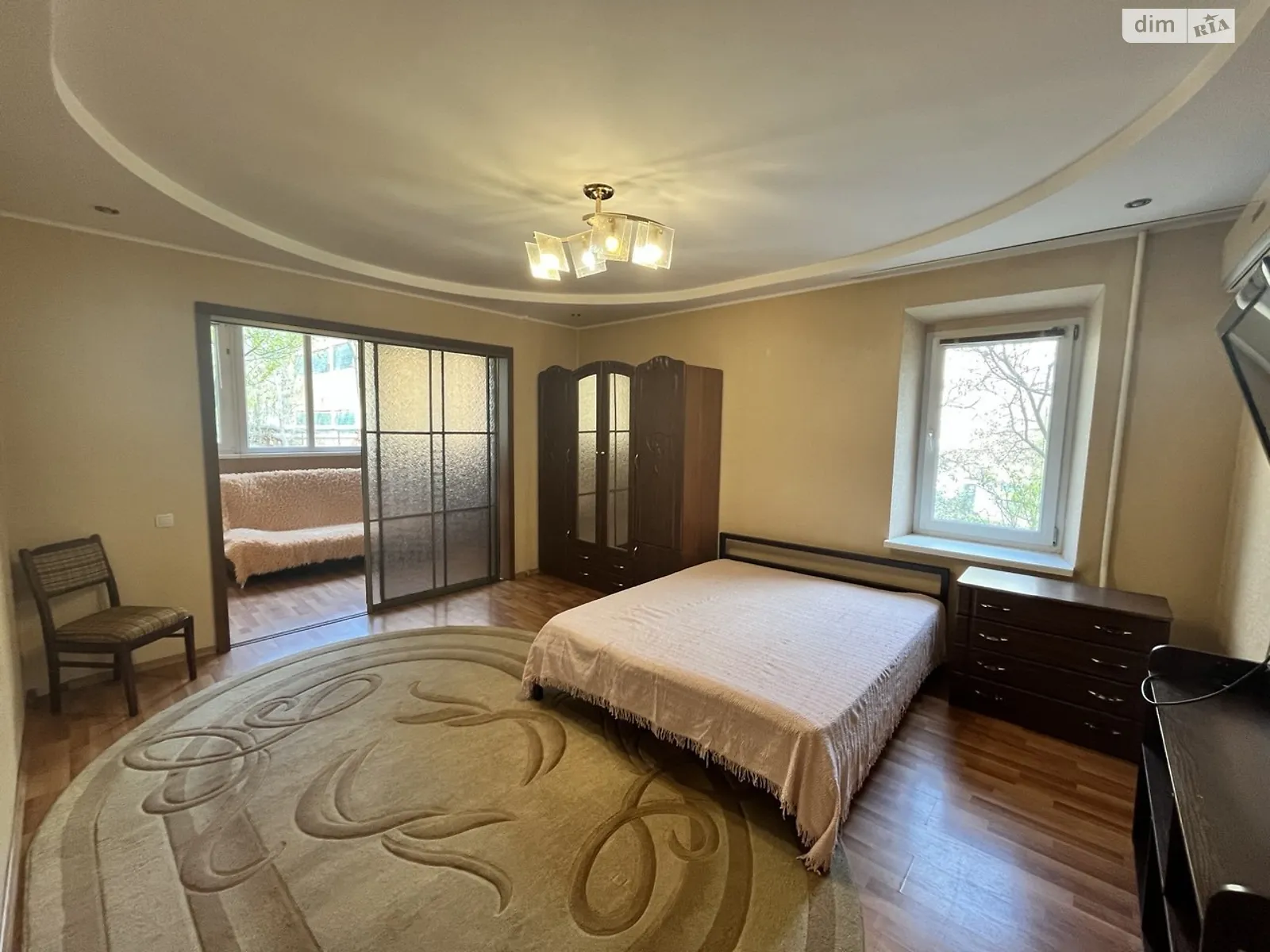 Сдается в аренду 1-комнатная квартира 47 кв. м в Одессе, ул. Крымская, 84 - фото 1