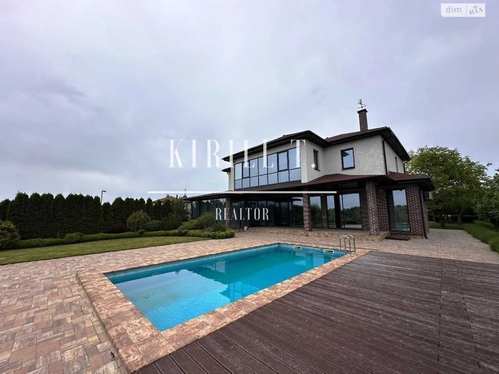 Сдается в аренду дом на 2 этажа 350 кв. м с гаражом, цена: 3700 $ - фото 1