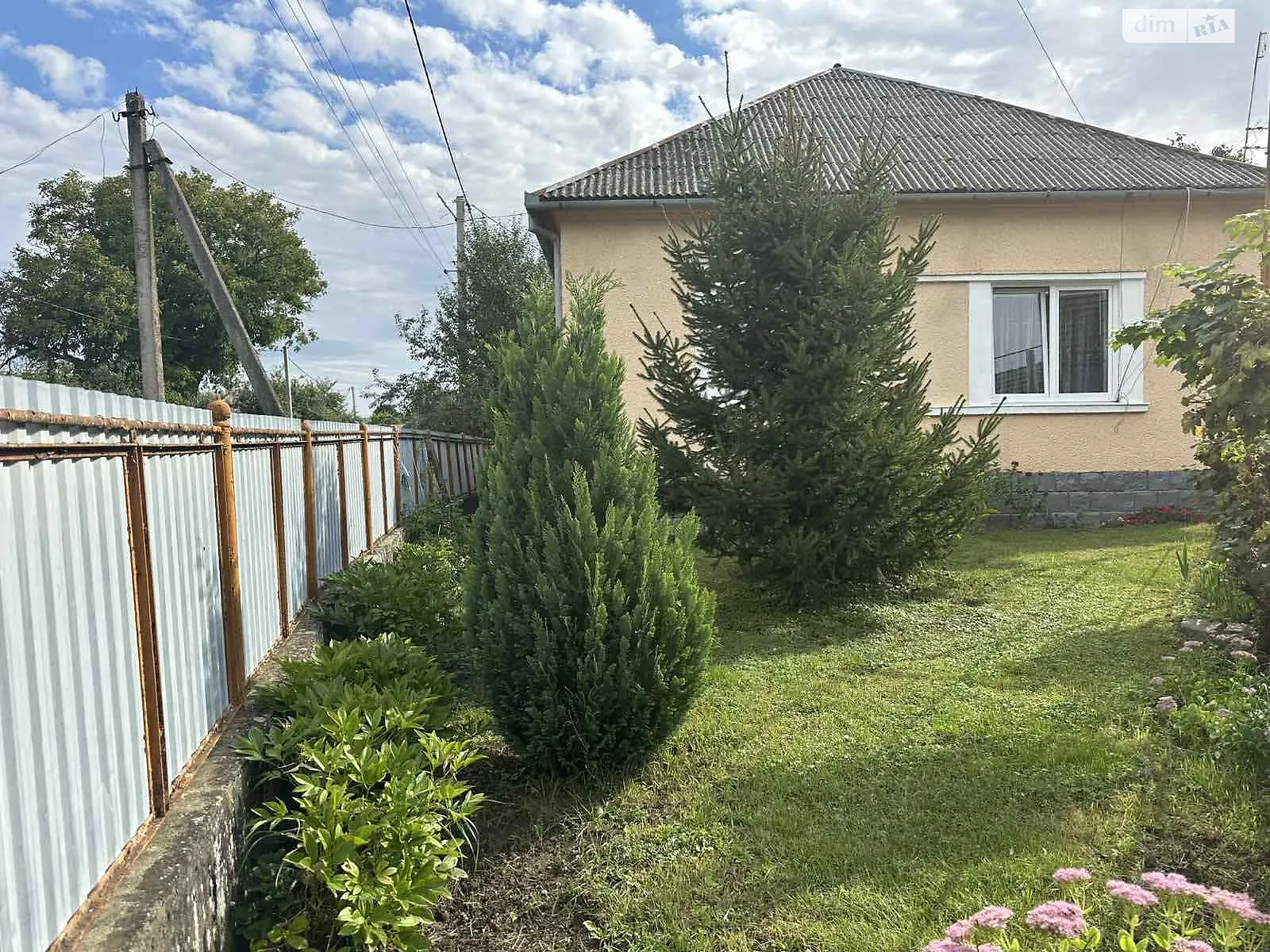 Продается одноэтажный дом 87 кв. м с гаражом, цена: 95000 $ - фото 1