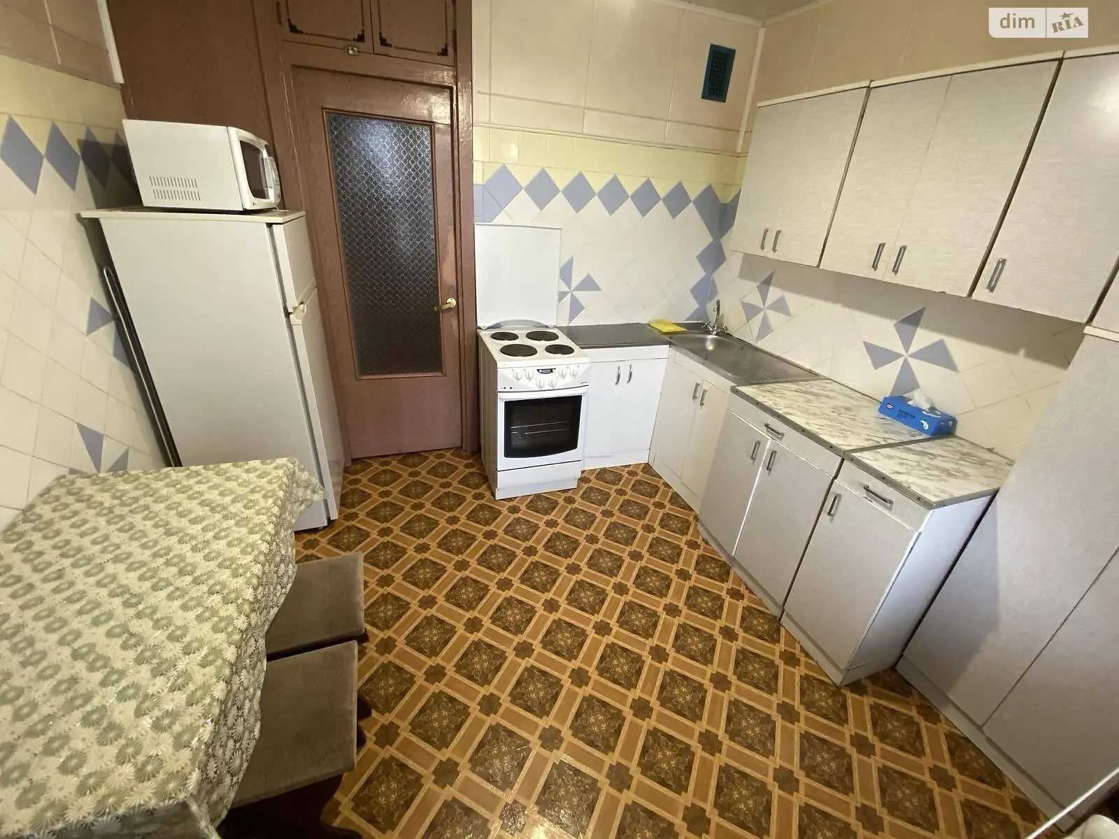 Продается 2-комнатная квартира 55 кв. м в Днепре, ул. Дия Максима, 2 - фото 1