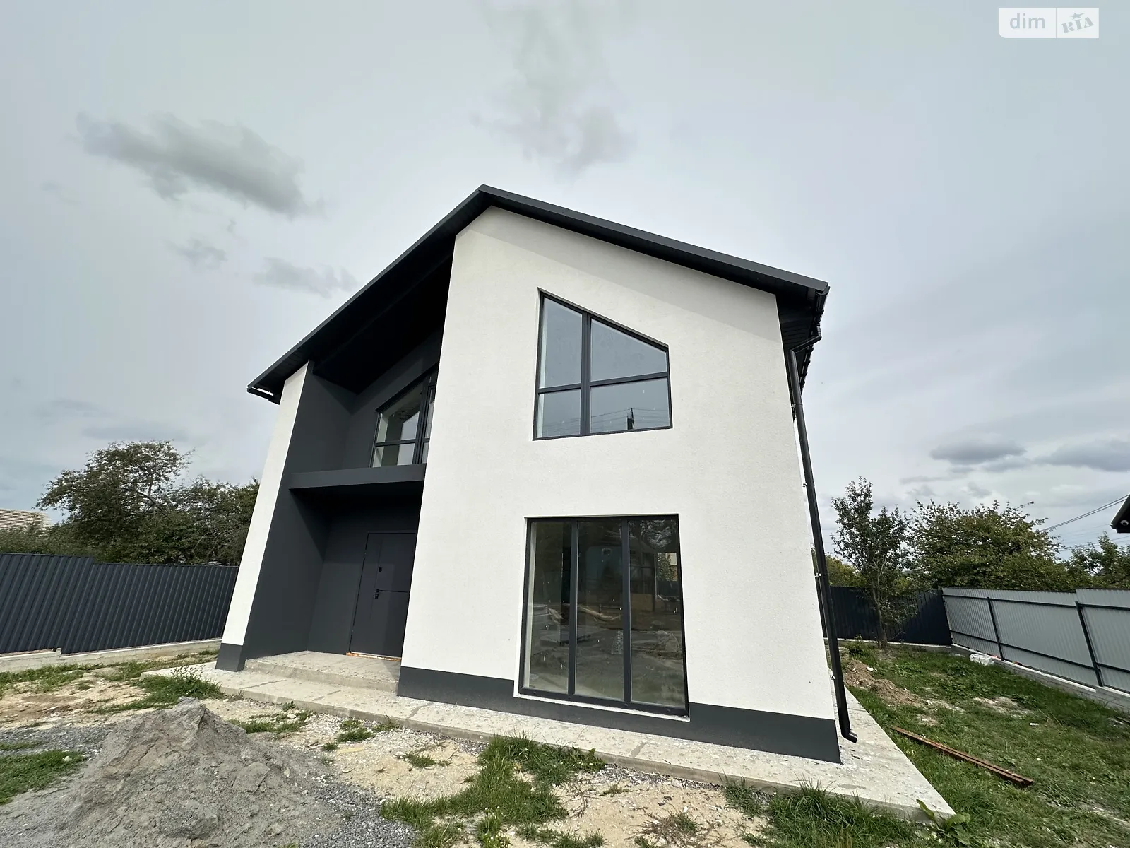 Продается дом на 2 этажа 117 кв. м с беседкой, цена: 78000 $ - фото 1
