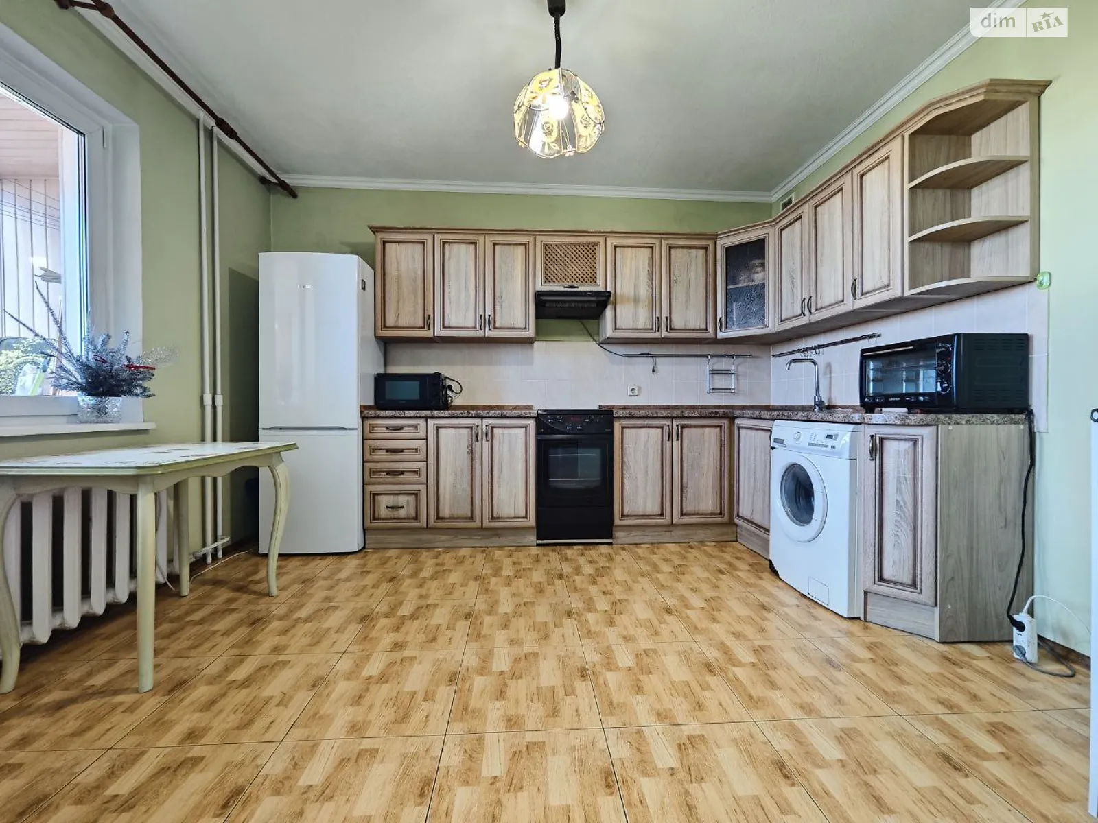 Харьковское шоссе, 56 Харьковский Массив Киев Дарница - фото 1