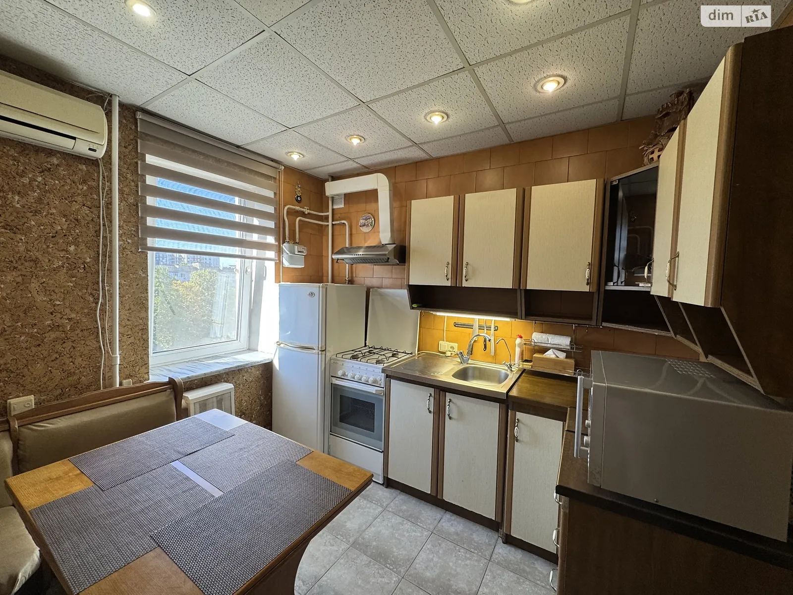 Сдается в аренду 2-комнатная квартира 49 кв. м в Одессе, ул. Леваневского, 9 - фото 1