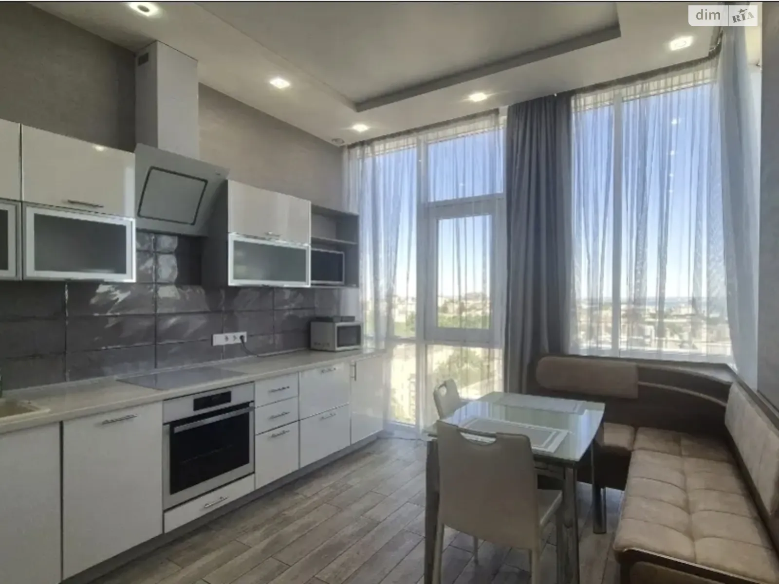 Сдается в аренду 2-комнатная квартира 70 кв. м в Одессе, ул. Большая Арнаутская, 26 - фото 1