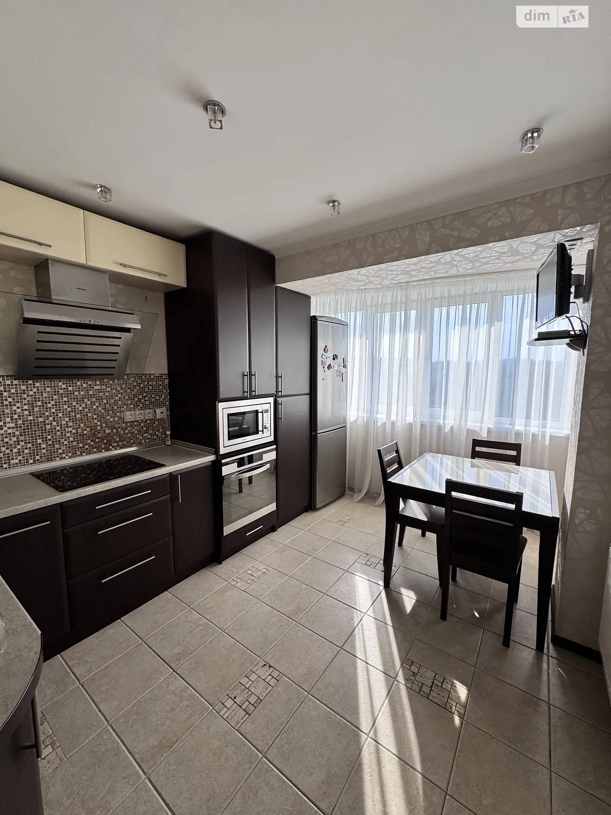 Продается 2-комнатная квартира 57.6 кв. м в Днепре, ул. Добровольцев - фото 1