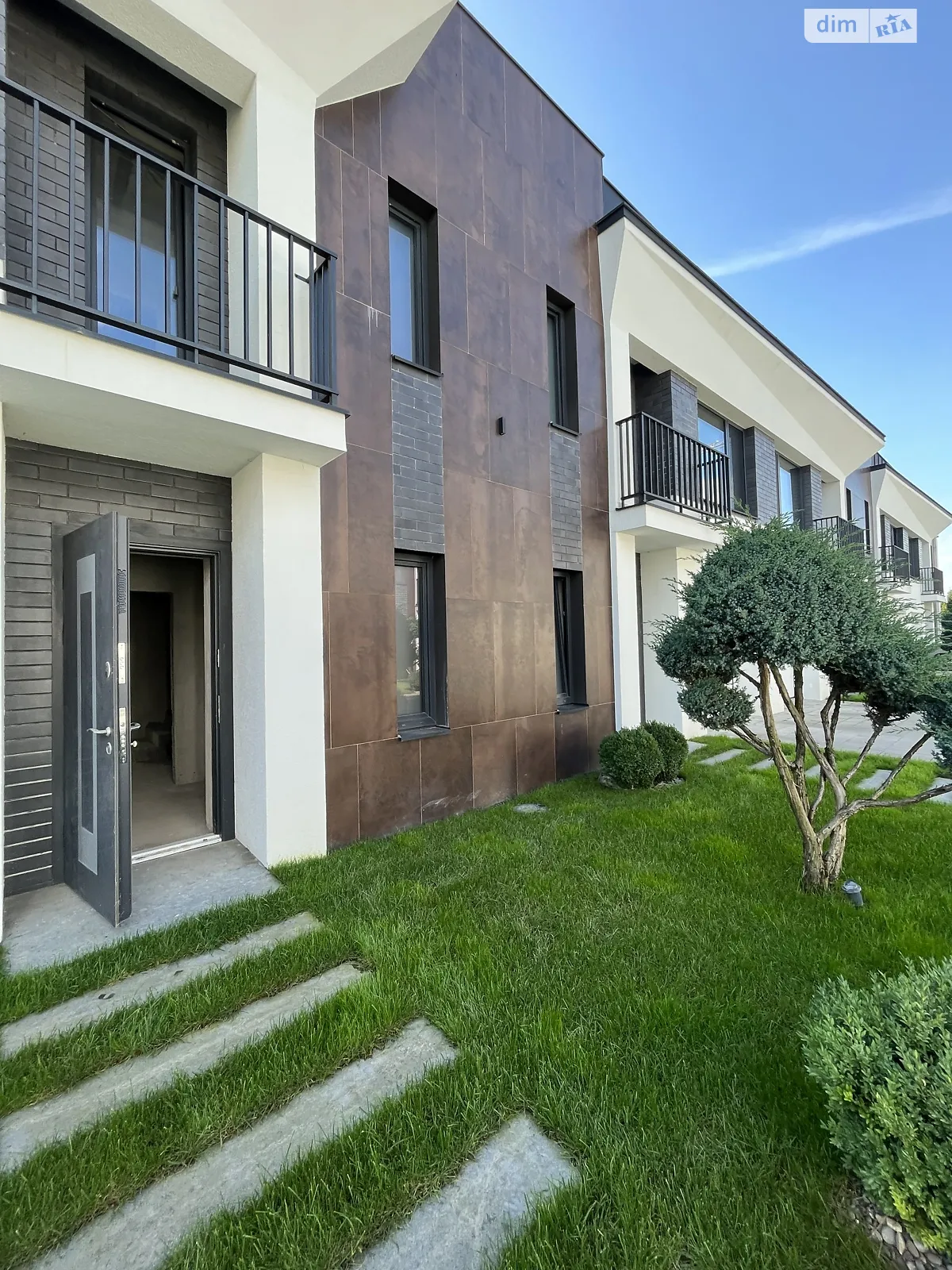 ул. Запорожская Ужгород ЖК Sherwood, цена: 270000 $ - фото 1