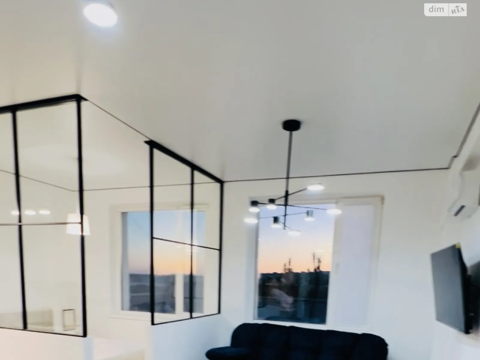 Продается 1-комнатная квартира 36 кв. м в Белой Церкви, ул. Фастовская - фото 1