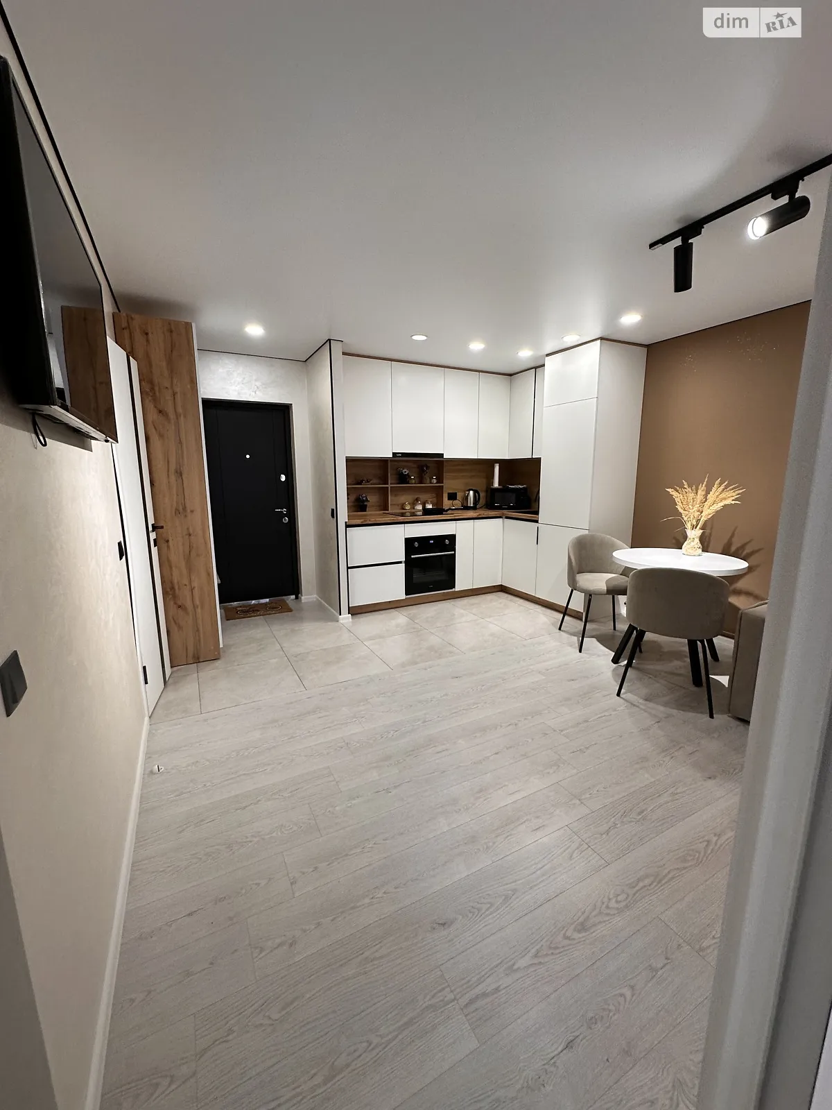 2-комнатная квартира 56 кв. м в Тернополе, ул. Смакулы, 8 - фото 1