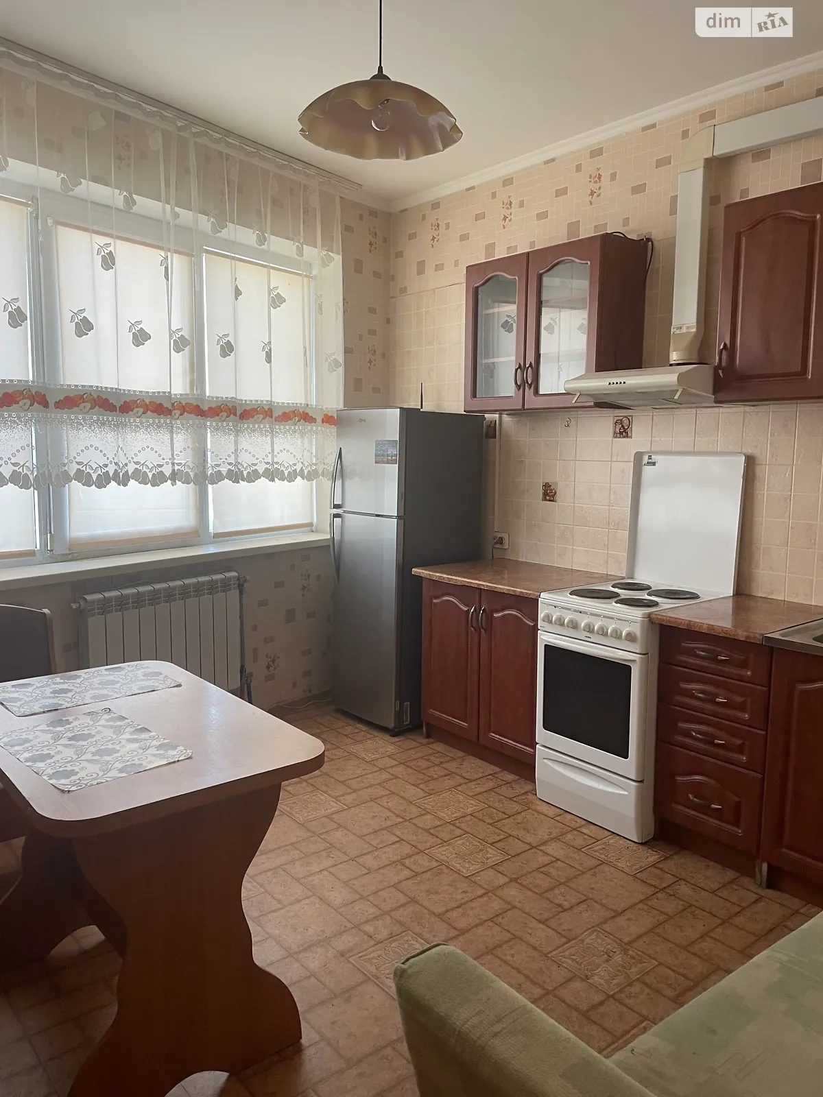 Продается 1-комнатная квартира 44 кв. м в Броварах, ул. Черняховского, 11Г - фото 1