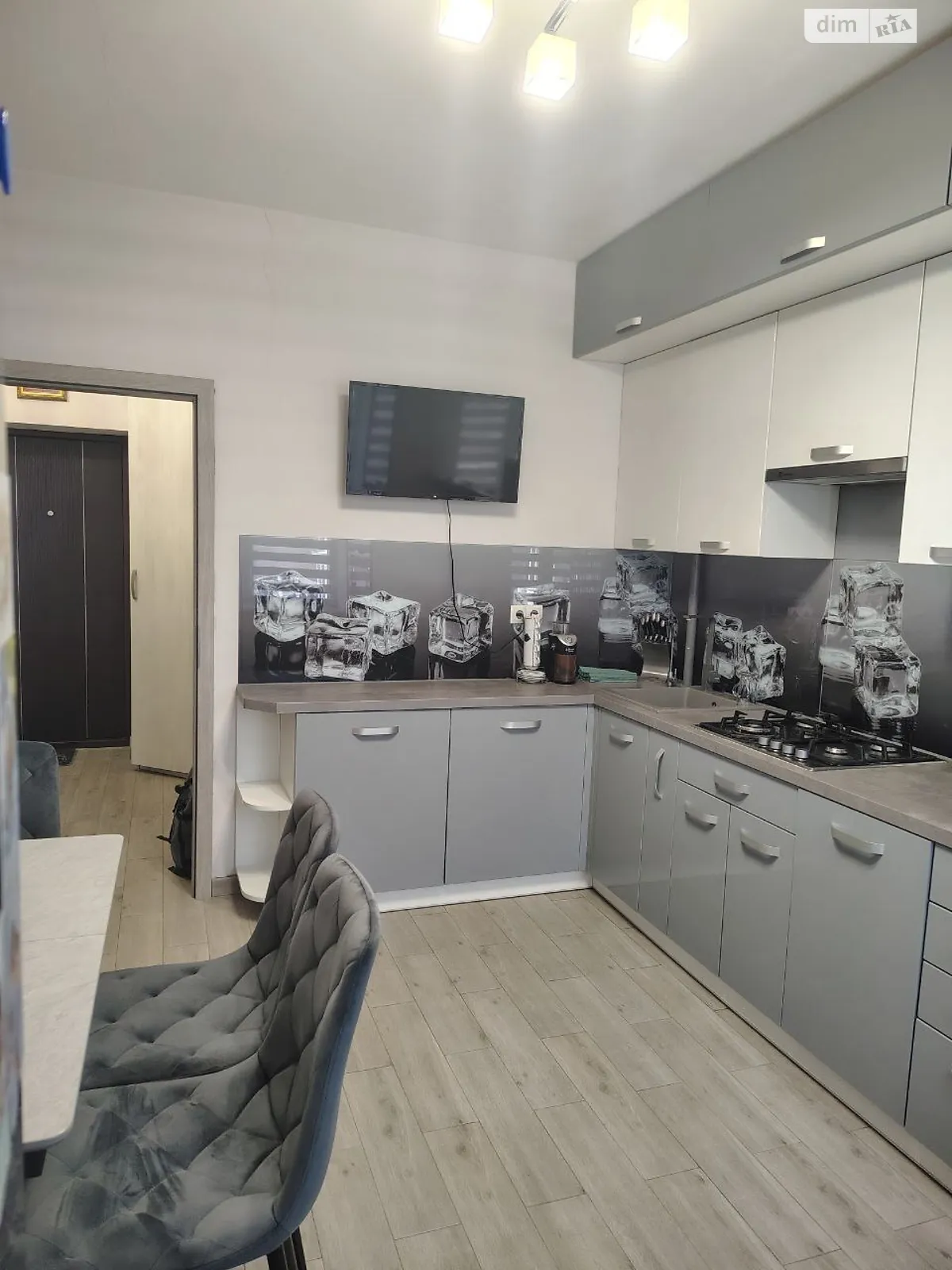 Продается 1-комнатная квартира 45 кв. м в Винниках, ул. Винная Гора, 7А - фото 1