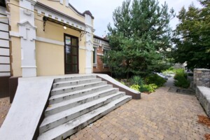 Продажа коммерческого помещения, Винница, р‑н. Центр, Степана Бандеры (Льва Толстого) улица