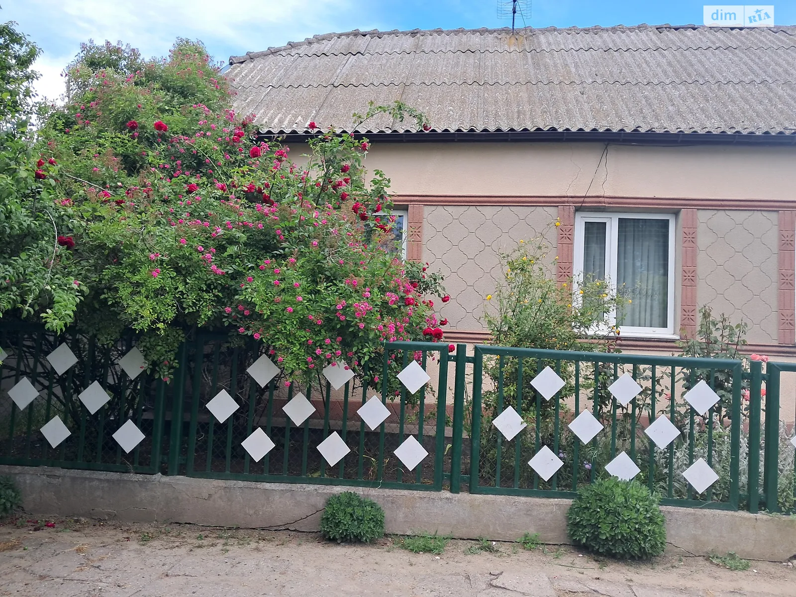 Продается одноэтажный дом 113 кв. м с гаражом, цена: 28000 $ - фото 1