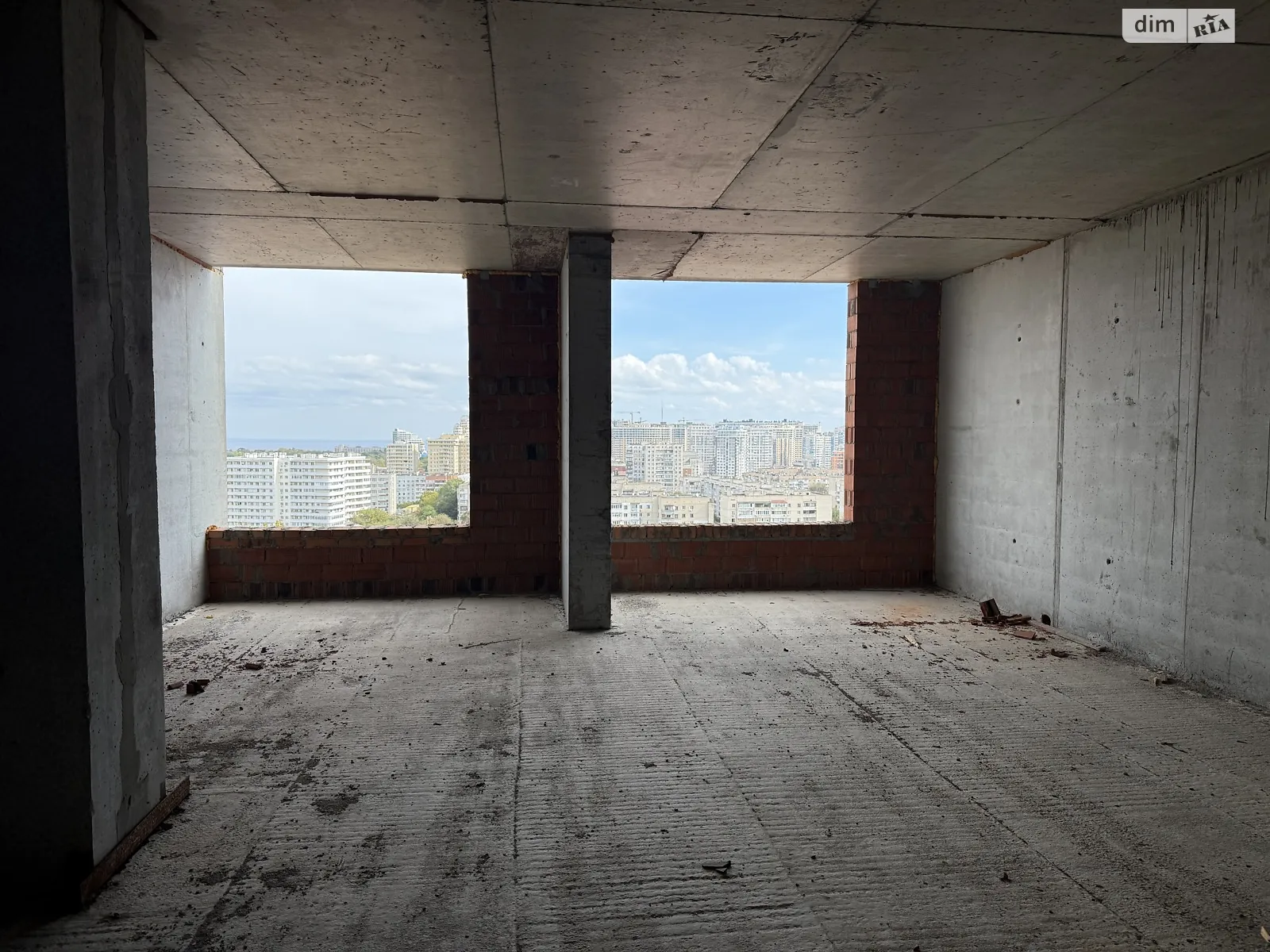 Продається 2-кімнатна квартира 64.34 кв. м у Одесі, вул. Івана Франка, 40 - фото 1