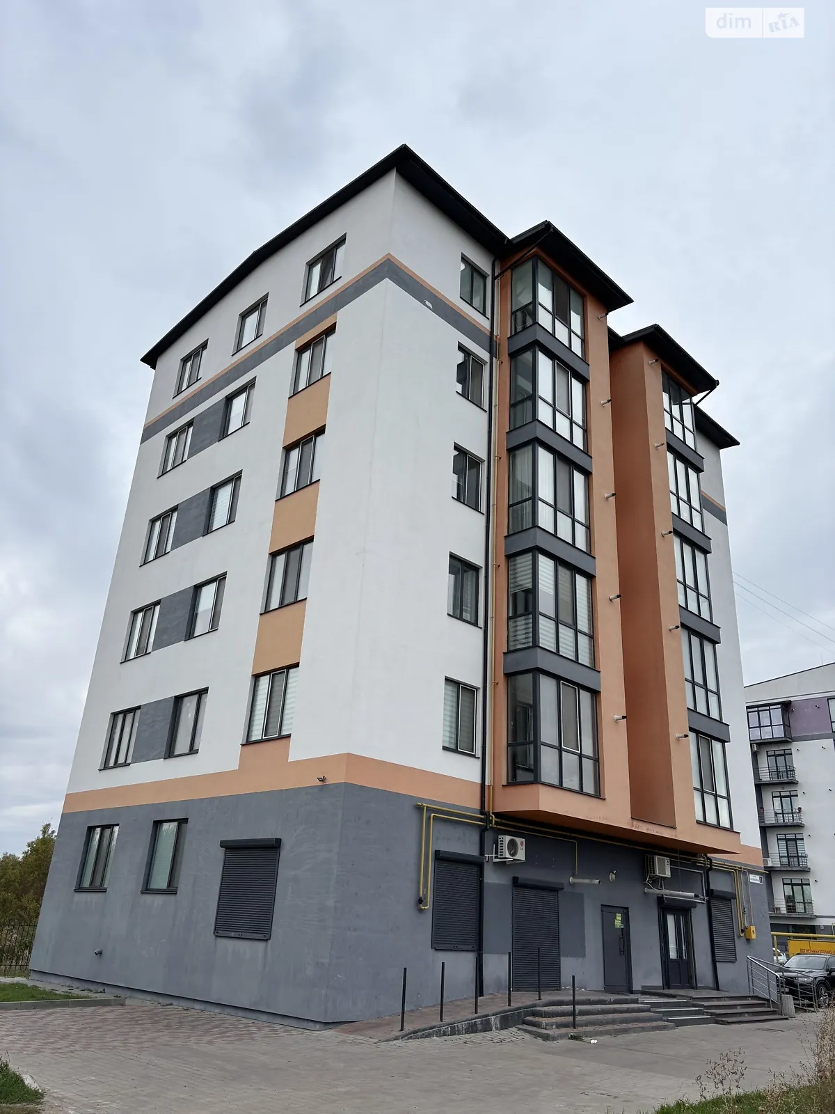 Продается 1-комнатная квартира 37.8 кв. м в Ровно, ул. Благовещенская - фото 1