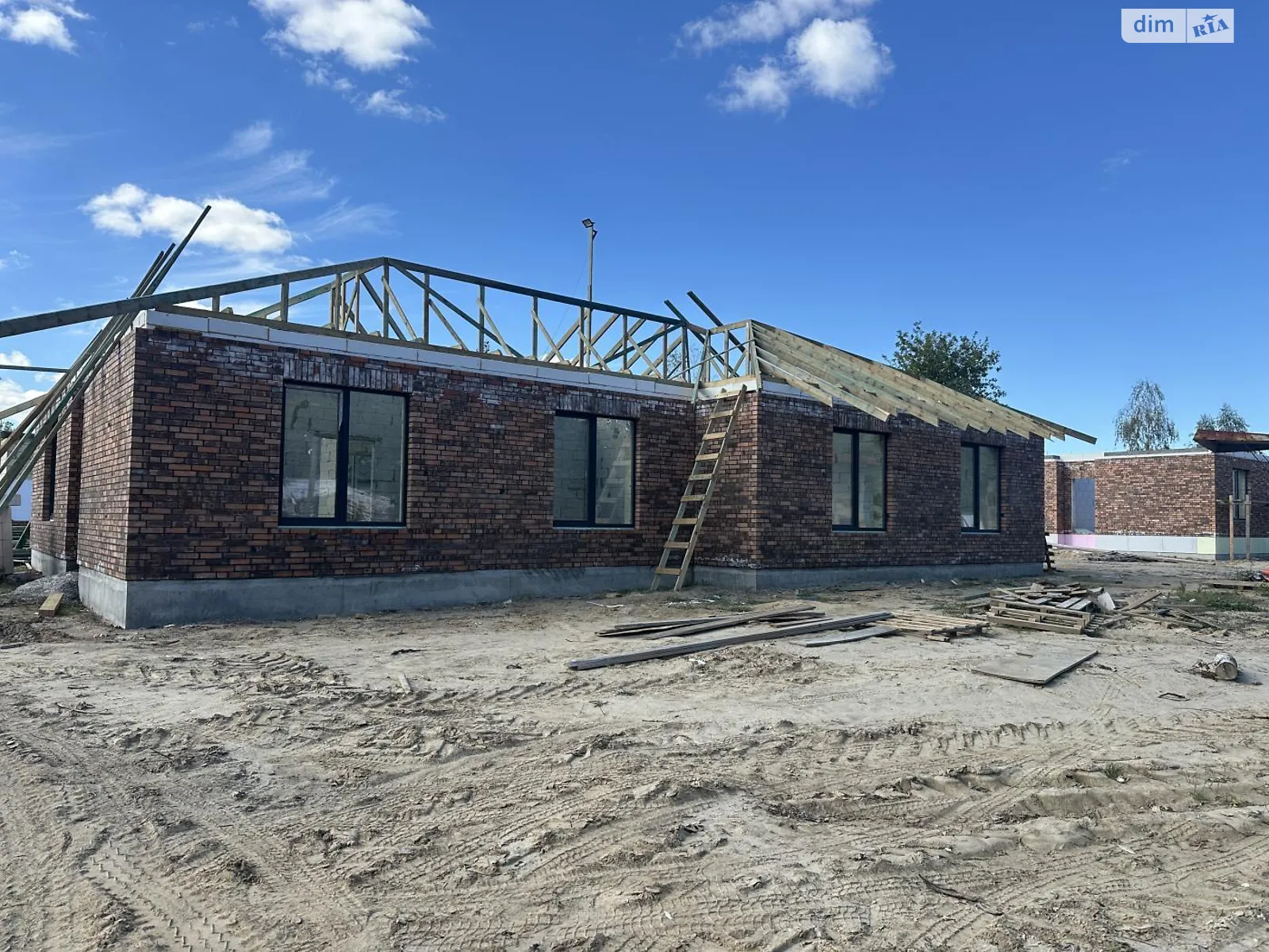 Продается одноэтажный дом 80 кв. м с верандой, цена: 75000 $ - фото 1