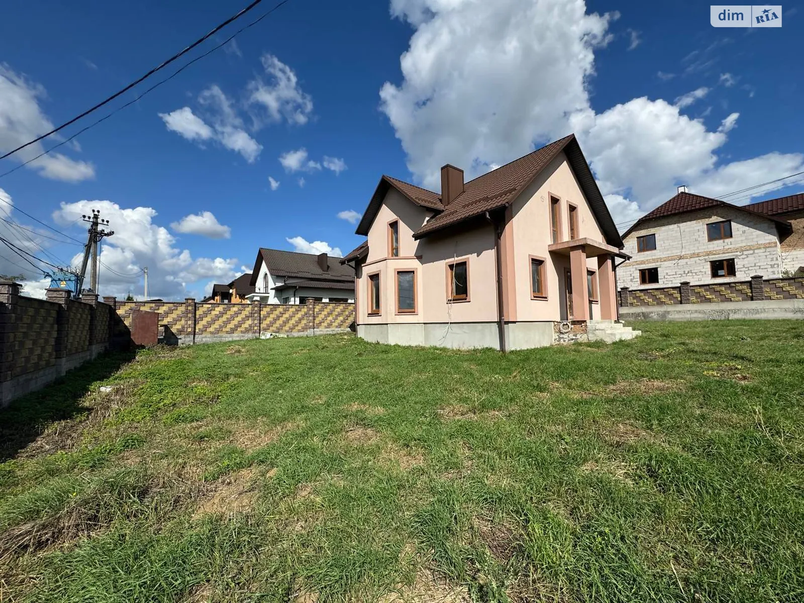 Продается дом на 2 этажа 198.4 кв. м с баней/сауной, цена: 130000 $ - фото 1
