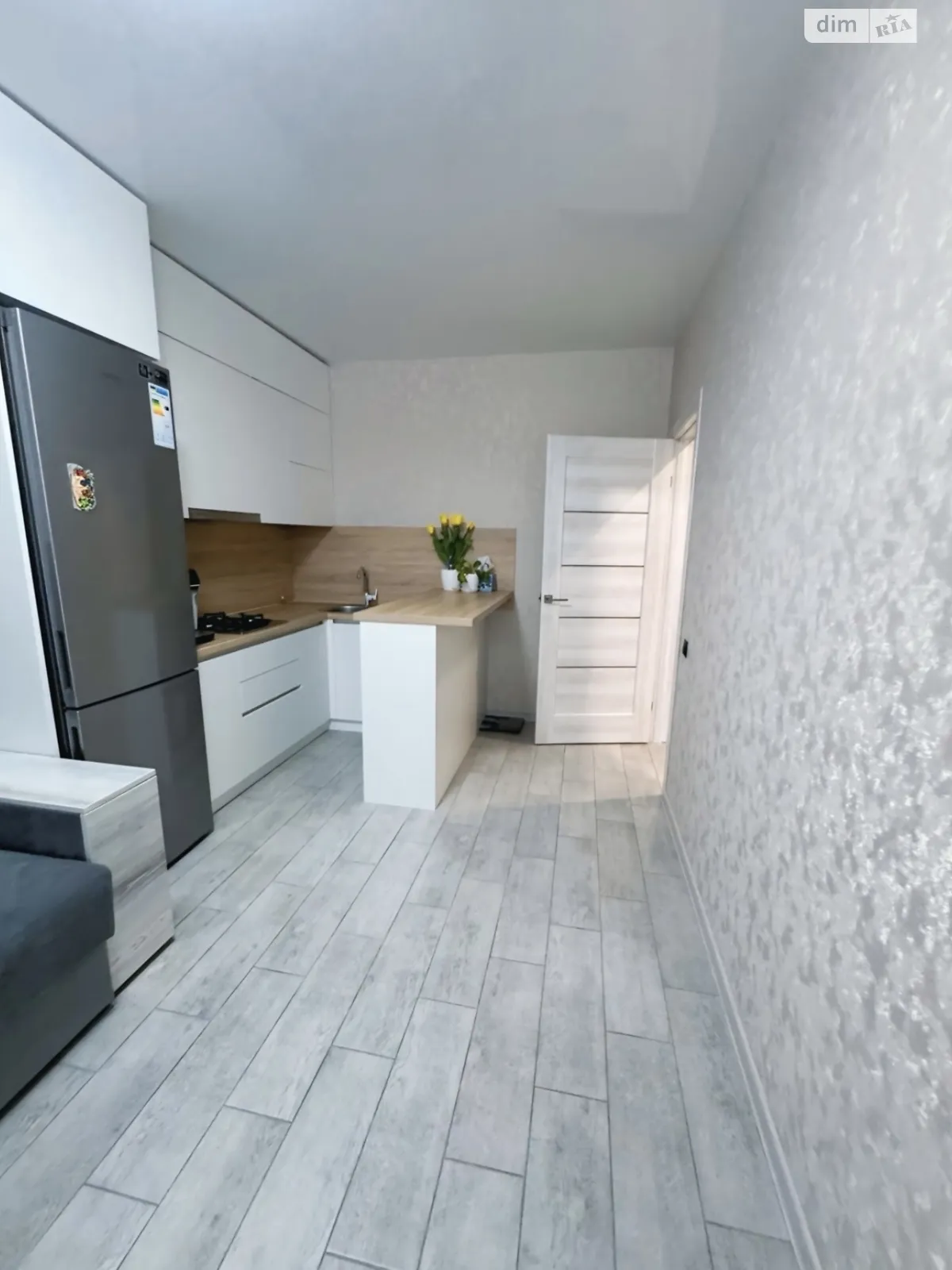 Продается 1-комнатная квартира 57 кв. м в Зарванцах, ул. Одесская, 3 корпус 4 - фото 1