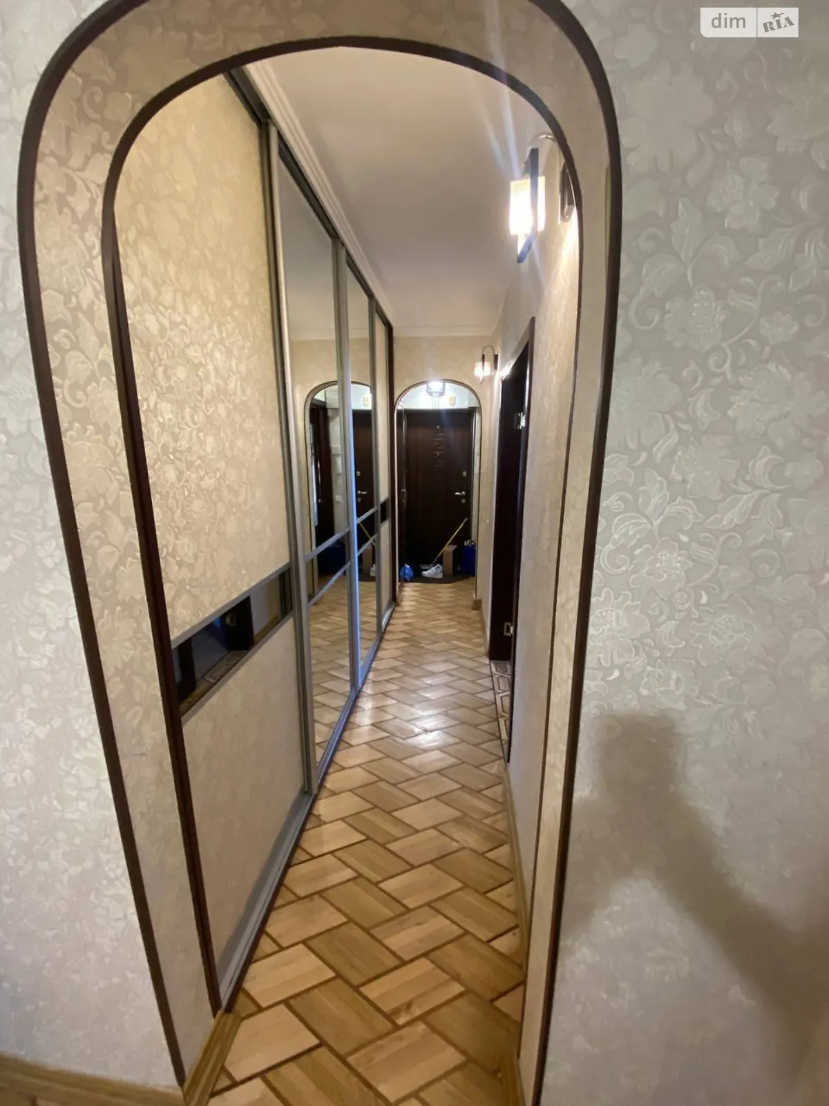 ул. Юлии Здановской(Михаила Ломоносова), 8 Голосеев Киев Голосеевская - фото 1