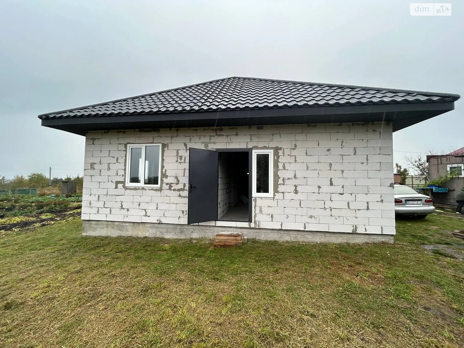 Продается одноэтажный дом 100 кв. м с бассейном, цена: 56000 $ - фото 1