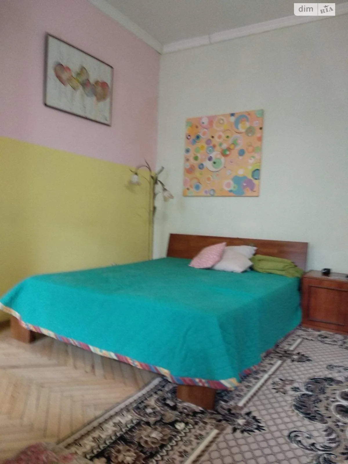 Продается 2-комнатная квартира 70 кв. м в Ужгороде, ул. Берчени, 86 - фото 1