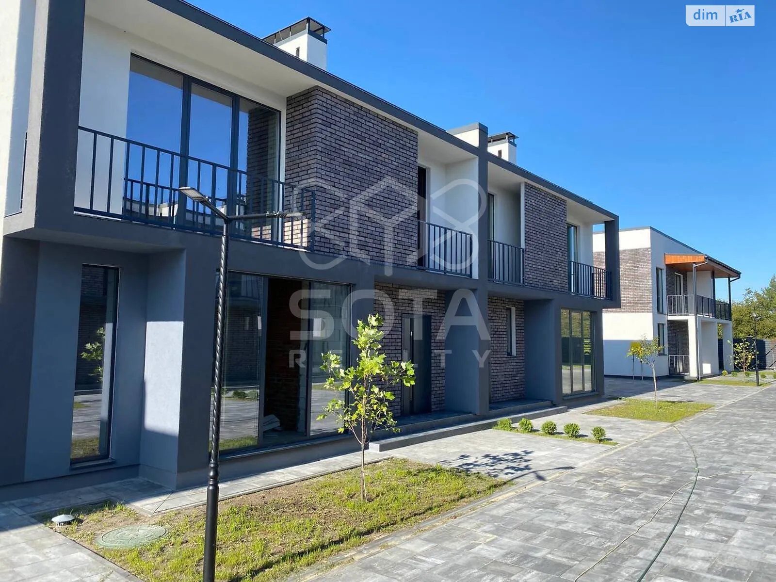 7-я ул. Озерная, 6 Вишенки (Киев), цена: 85000 $ - фото 1
