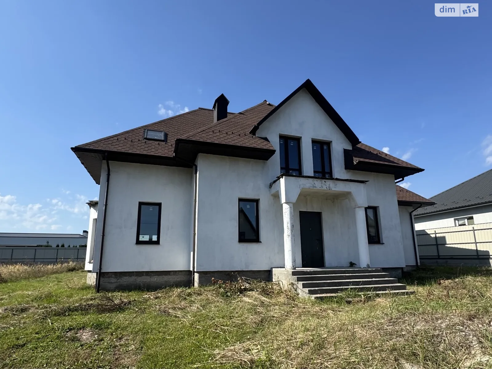 Продается дом на 2 этажа 286 кв. м с гаражом, цена: 260000 $ - фото 1