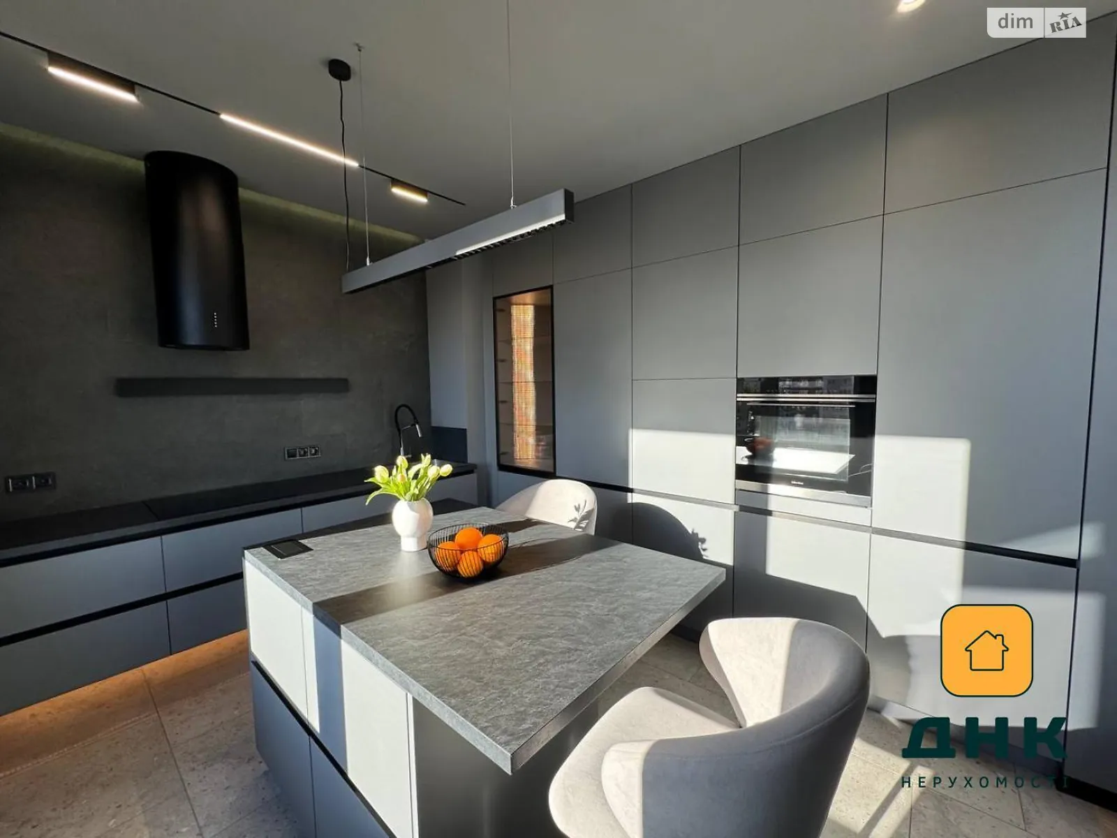 Продается 2-комнатная квартира 80 кв. м в Одессе, ул. Генуэзская, 3Б - фото 1