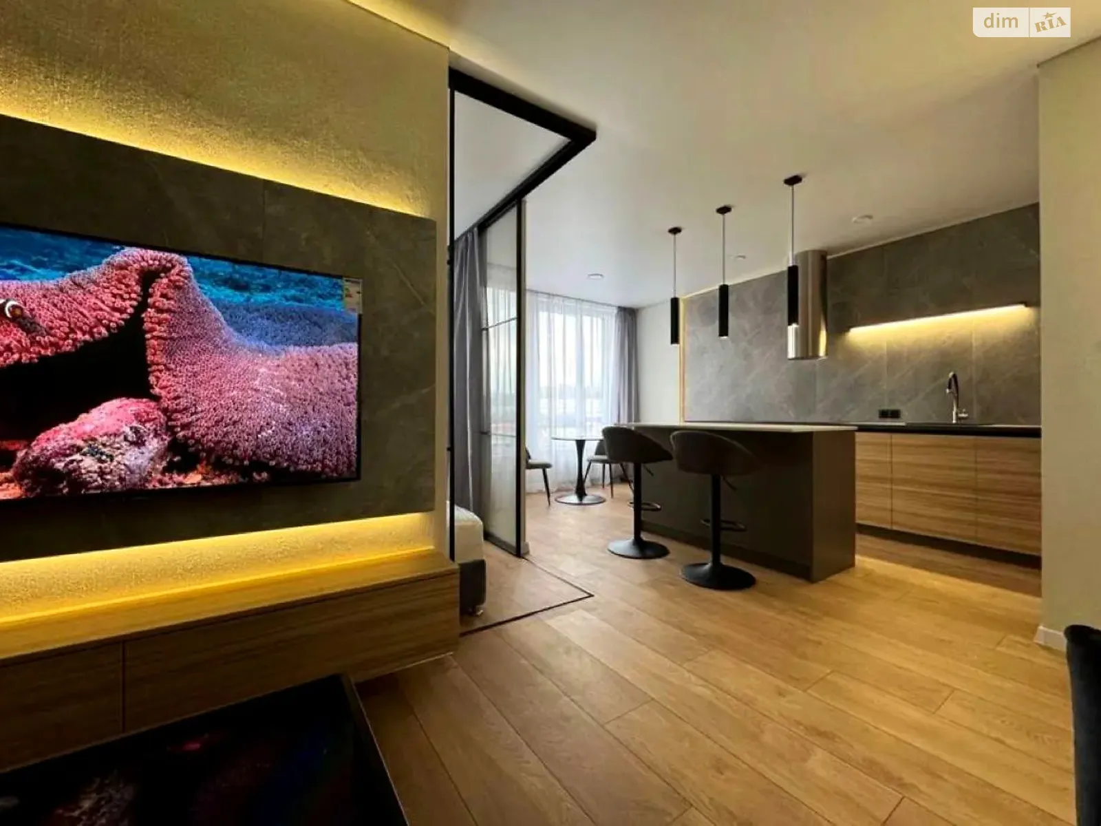 Сдается в аренду 1-комнатная квартира 50 кв. м в Днепре, ул. Космическая, 5 - фото 1