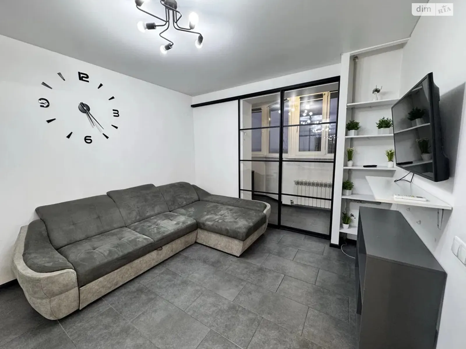 Сдается в аренду 1-комнатная квартира 41 кв. м в Днепре, просп. Мира, 75 - фото 1